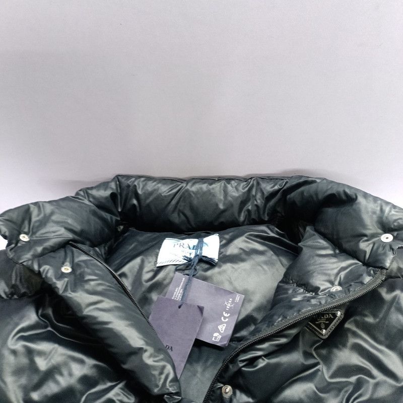 Prada Prada Black Detachable Sleeve Down Jacket Size US S / EU 44-46 / 1 - 6 Thumbnail