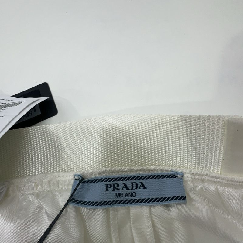 Prada Prada SS21 White Nylon Shorts for Women Size US 40 / EU 56 - 3 Thumbnail