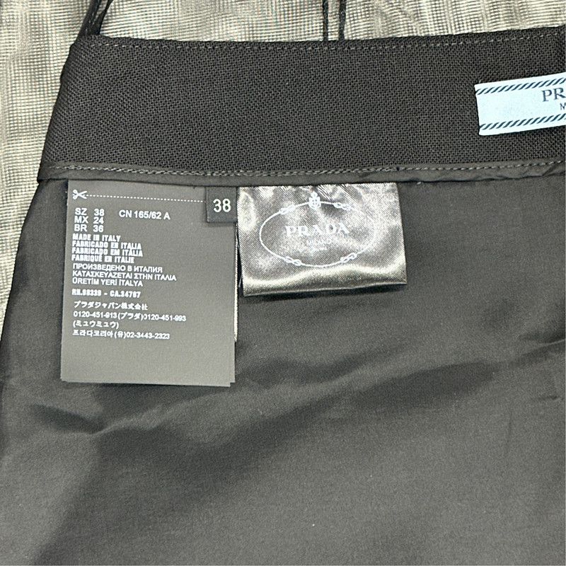 Prada Prada Black Wool Mini Skirt with Layered Design Size US 38 / EU 54 - 4 Thumbnail