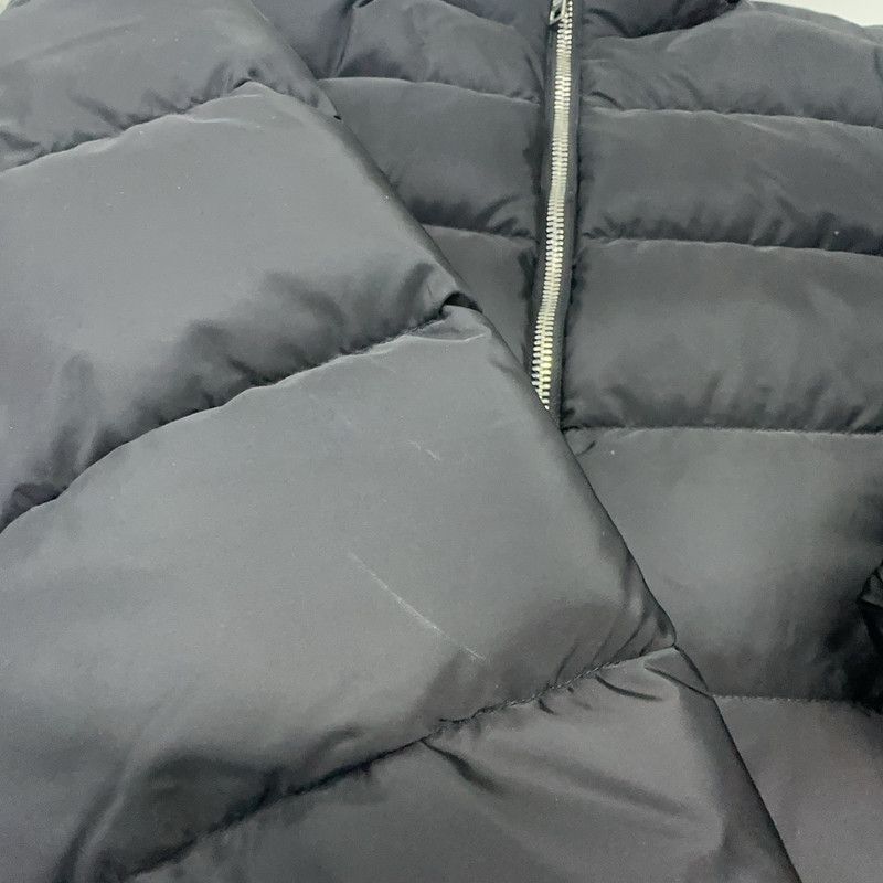 Prada Prada Quilted Lightweight Down Jacket for Men Size US S / EU 44-46 / 1 - 3 Thumbnail