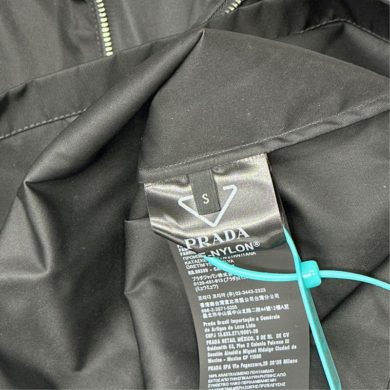 Prada PRADA Black Long Sleeve Jacket with Logo Badge Size US S / EU 44-46 / 1 - 3 Thumbnail