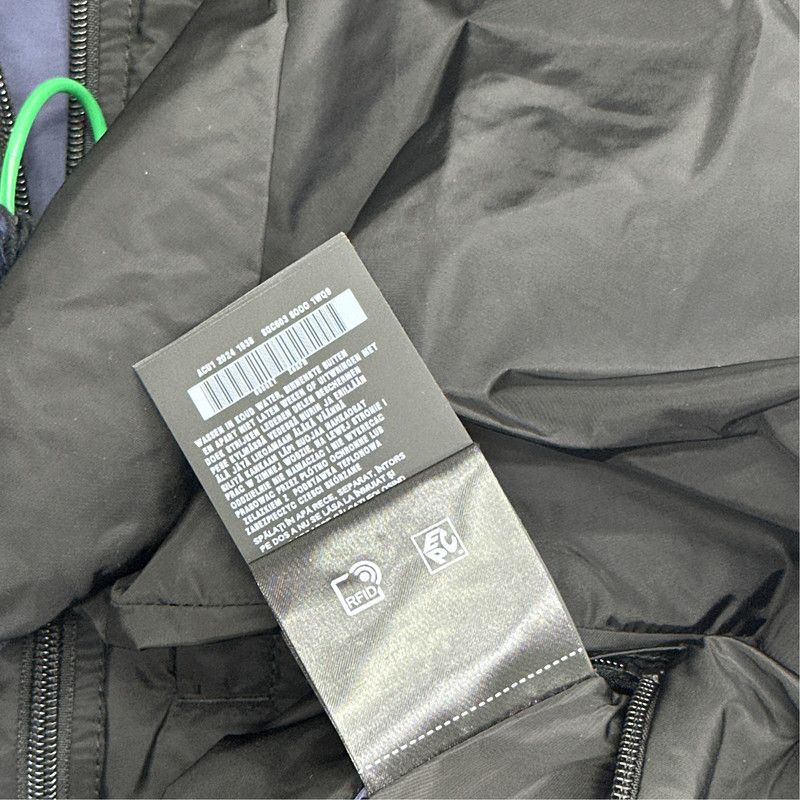 Prada Prada SS24 Logo Hooded Jacket for Men Size US M / EU 48-50 / 2 - 4 Thumbnail