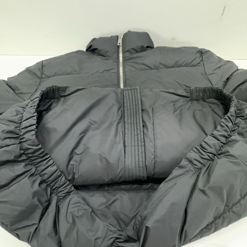 Prada Prada Lightweight Black Puffer Jacket for Men Size US L / EU 52-54 / 3 - 9 Thumbnail
