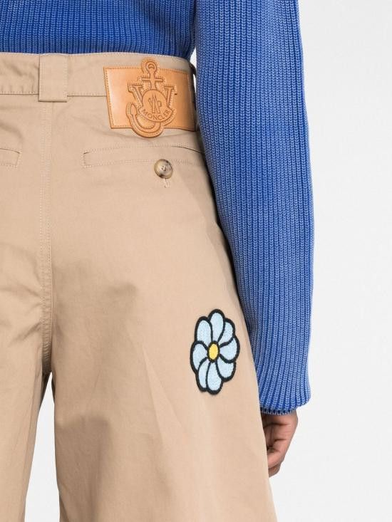 Moncler MONCLER Women Shorts & Burmudas 2B00001 M2731236 Beige Size 26" / US 2 / IT 38 - 3 Thumbnail