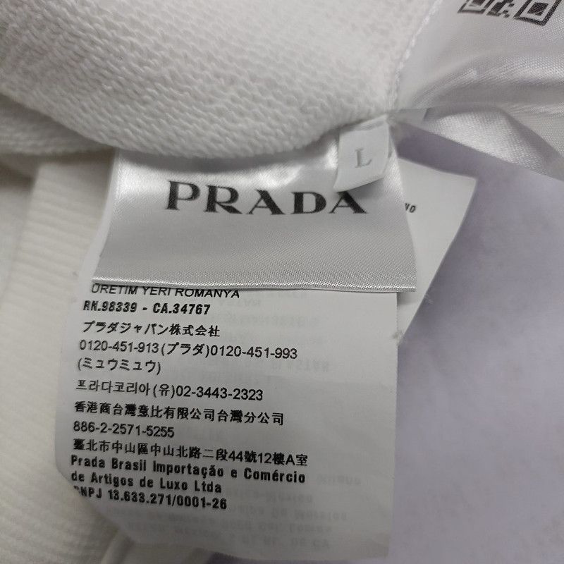 Prada Prada Logo Print Crewneck Sweatshirt for Men Size US L / EU 52-54 / 3 - 10 Thumbnail