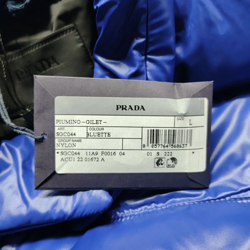 Prada Prada Sleeveless Padded Logo Vest Size US L / EU 52-54 / 3 - 8 Thumbnail