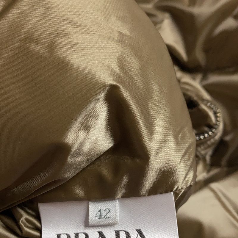 Prada Prada Beige Long Sleeve Down Jacket Size US S / EU 44-46 / 1 - 2 Thumbnail