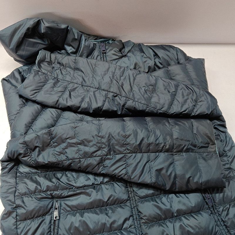 Prada Prada Navy Blue Hooded Puffer Jacket Size US L / EU 52-54 / 3 - 21 Thumbnail