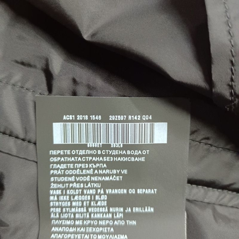 Prada Prada Solid Color Hooded Casual Jacket Size US S / EU 44-46 / 1 - 4 Thumbnail