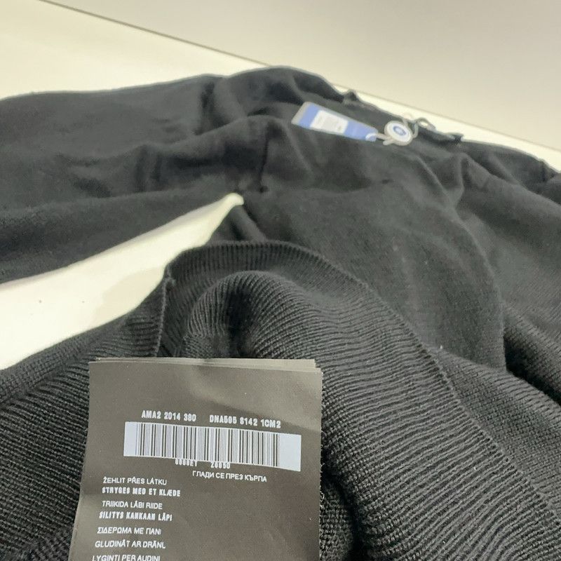 Prada Prada Black V-Neck Knit Sweater for Men Size US L / EU 52-54 / 3 - 5 Thumbnail