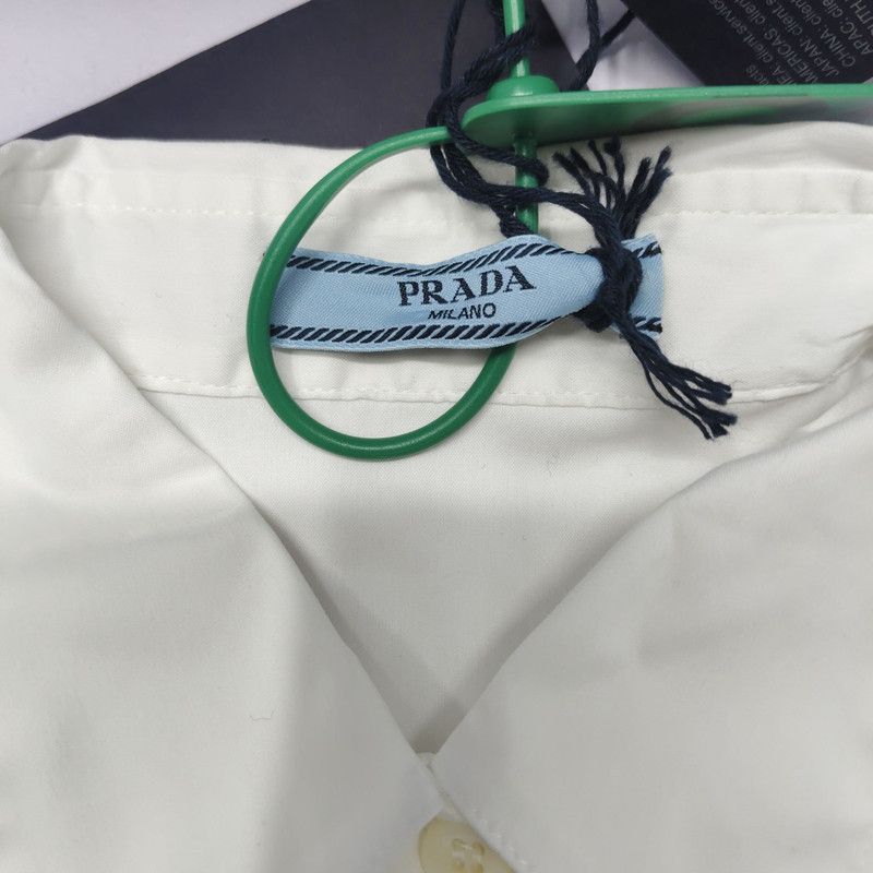 Prada Prada White Classic Collar Button-Up Shirt Size US S / EU 44-46 / 1 - 2 Thumbnail