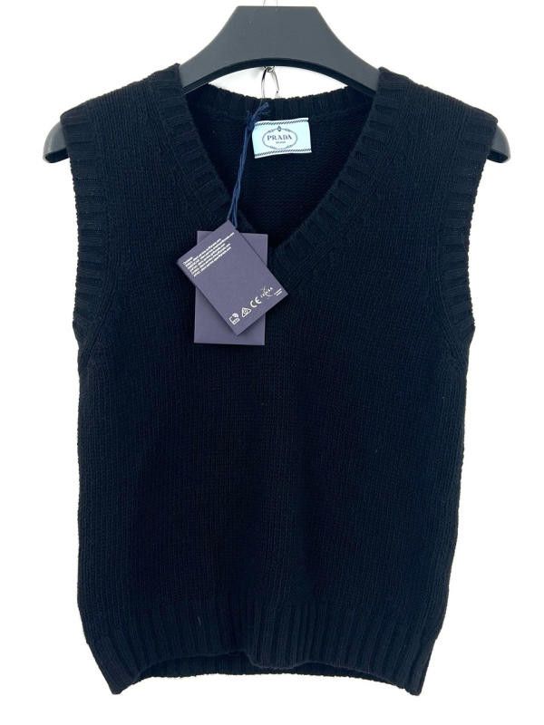 Prada Prada Black V-Neck Wool Sweater Size US S / EU 44-46 / 1 - 5 Thumbnail