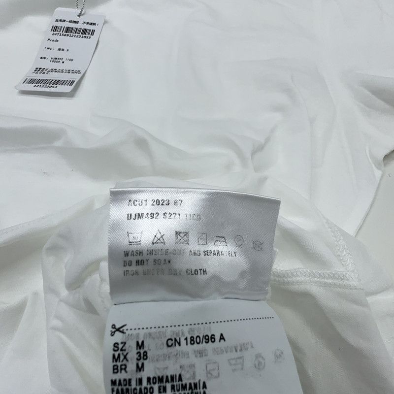 Prada Prada Casual Round Neck Short Sleeve T-Shirt Size US M / EU 48-50 / 2 - 2 Thumbnail