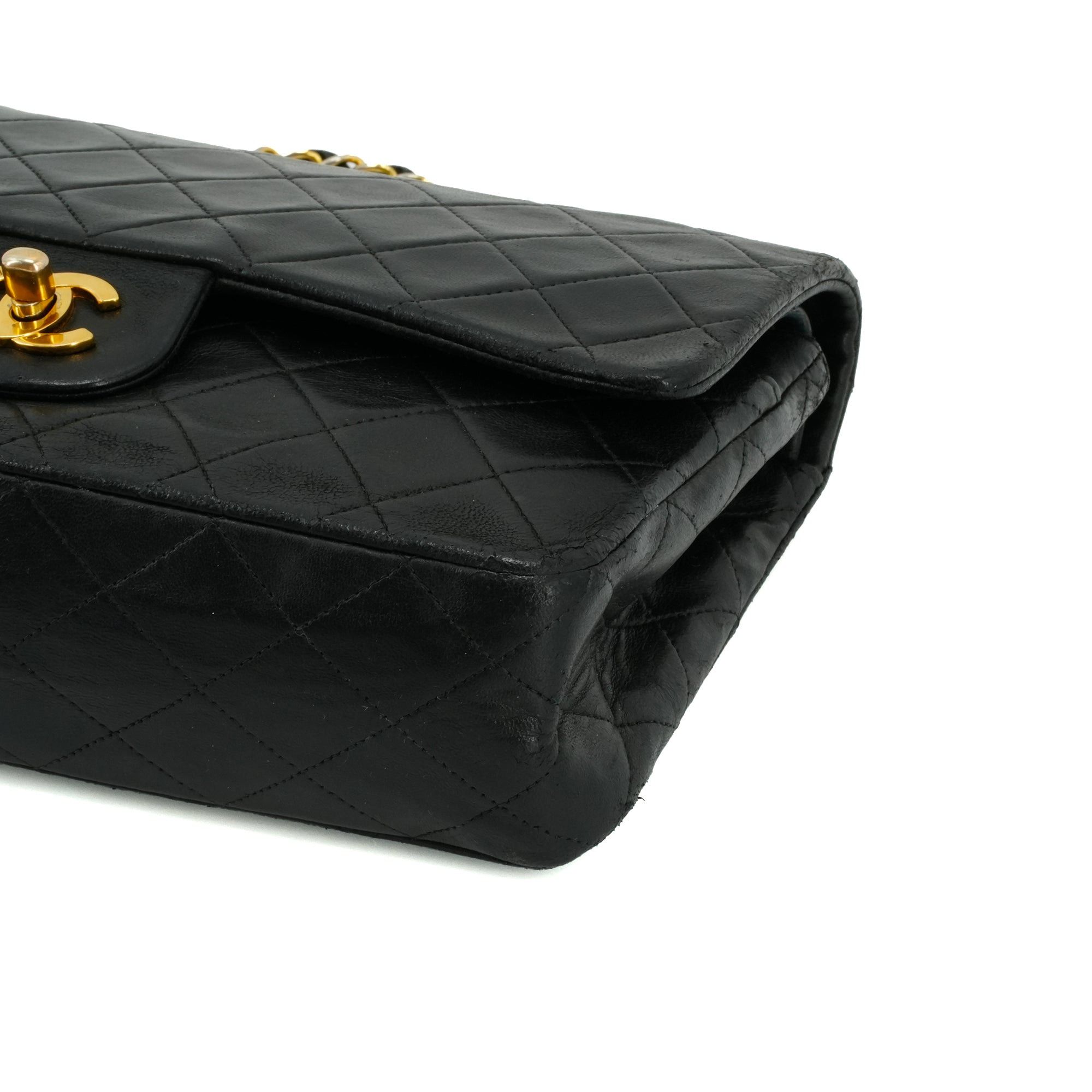 Chanel CHANEL - Chanel Classic/Timeless medium handbag in vintage black quilted leather Size ONE SIZE - 7 Thumbnail