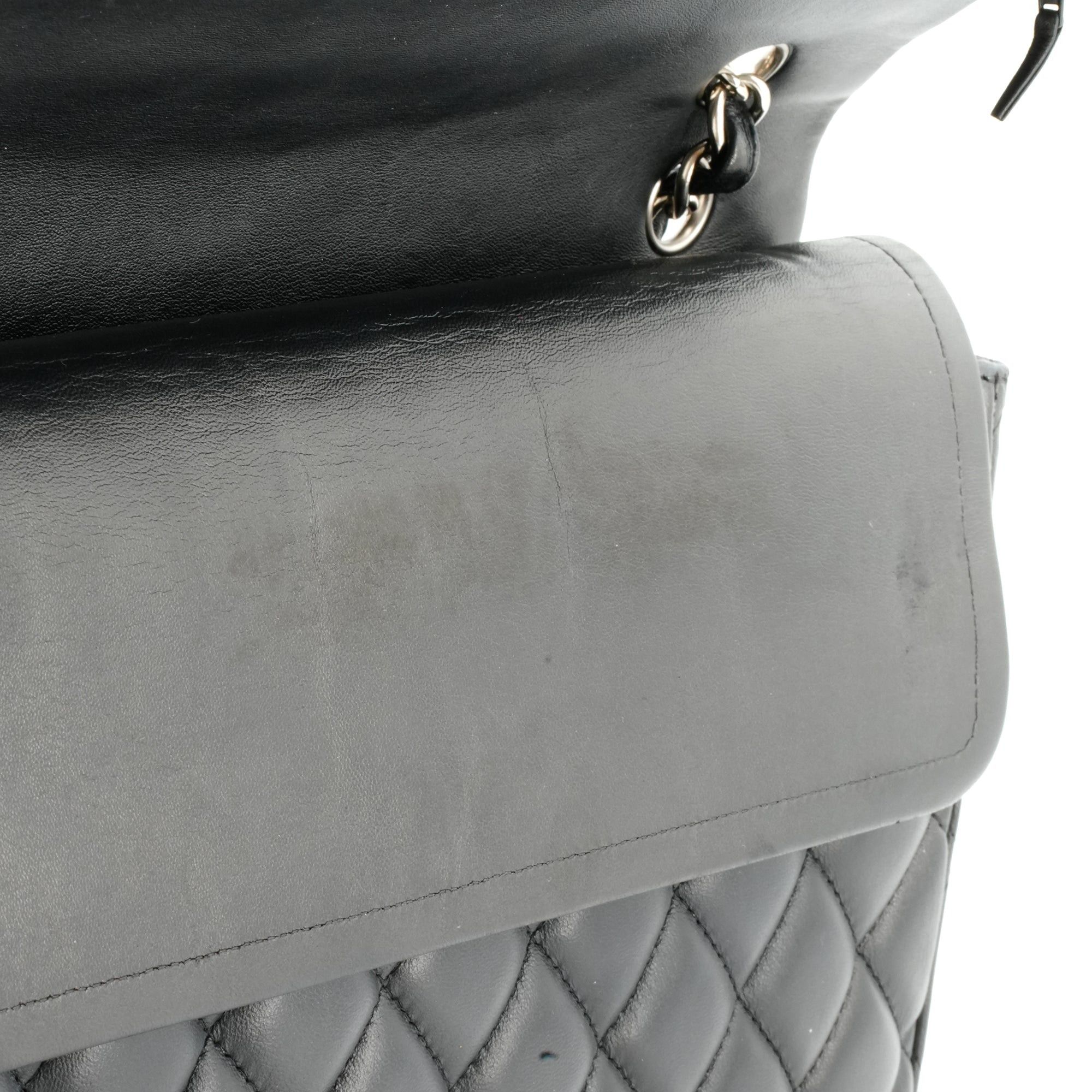 Chanel CHANEL - Chanel Classic/Timeless Maxi Jumbo shoulder bag in black smooth leather Size ONE SIZE - 9 Thumbnail