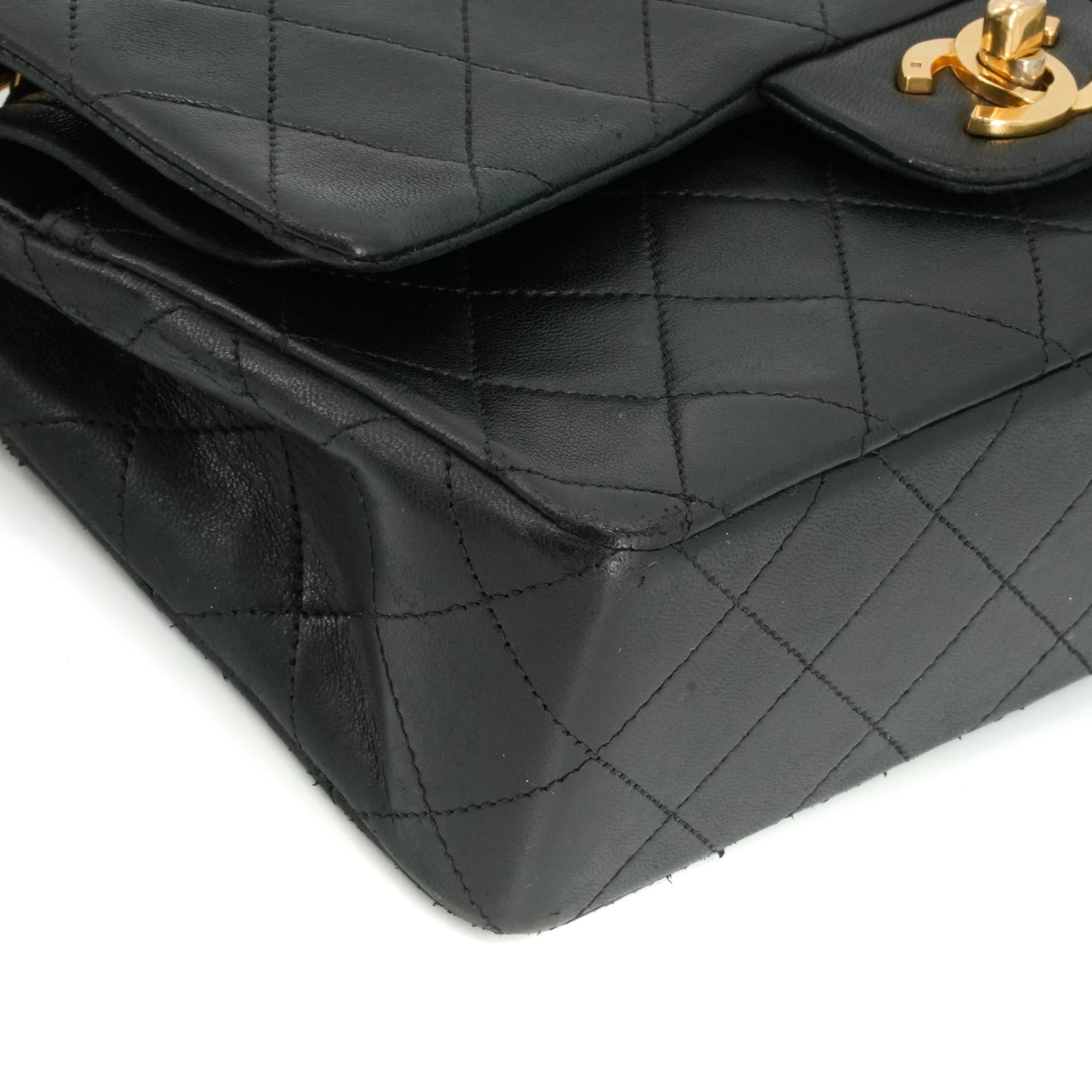 Chanel CHANEL - Chanel Classic/Timeless small handbag in vintage black quilted leather Size ONE SIZE - 6 Thumbnail