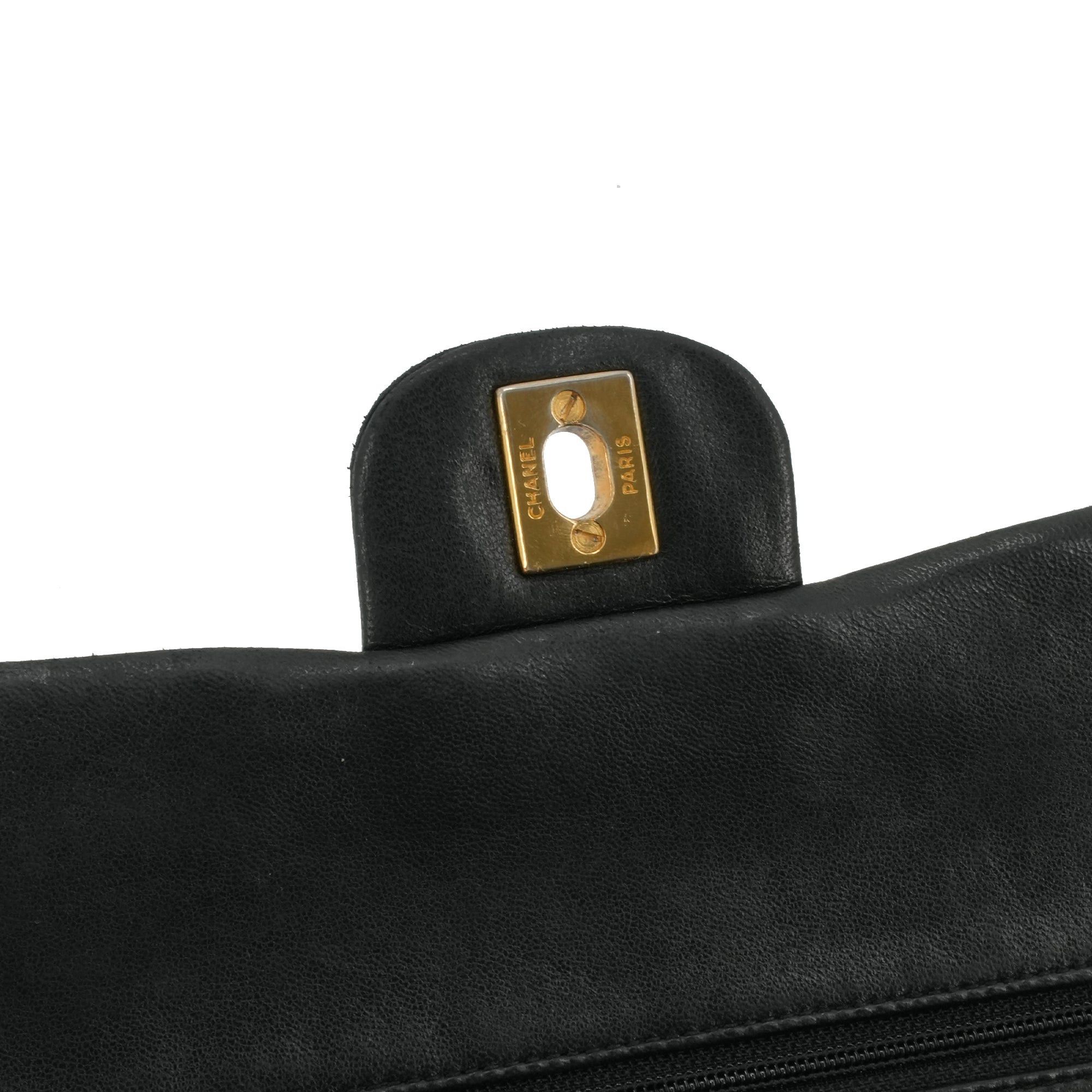 Chanel CHANEL - Chanel Classic/Timeless small handbag in vintage black quilted leather Size ONE SIZE - 8 Thumbnail