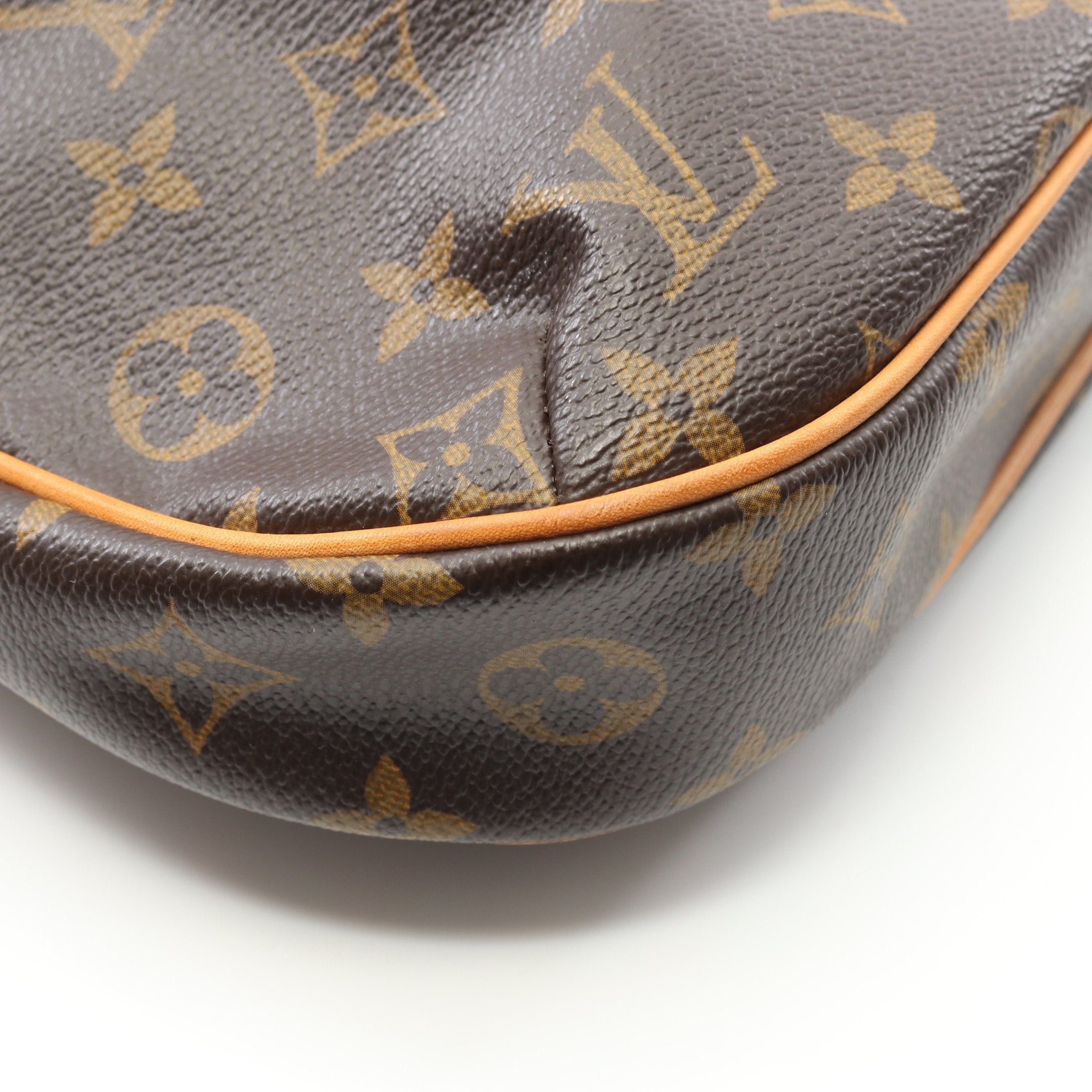 Louis Vuitton Louis Vuitton Odeon Pm Monogram Shoulder Bag Leather Brown Size ONE SIZE - 8 Thumbnail