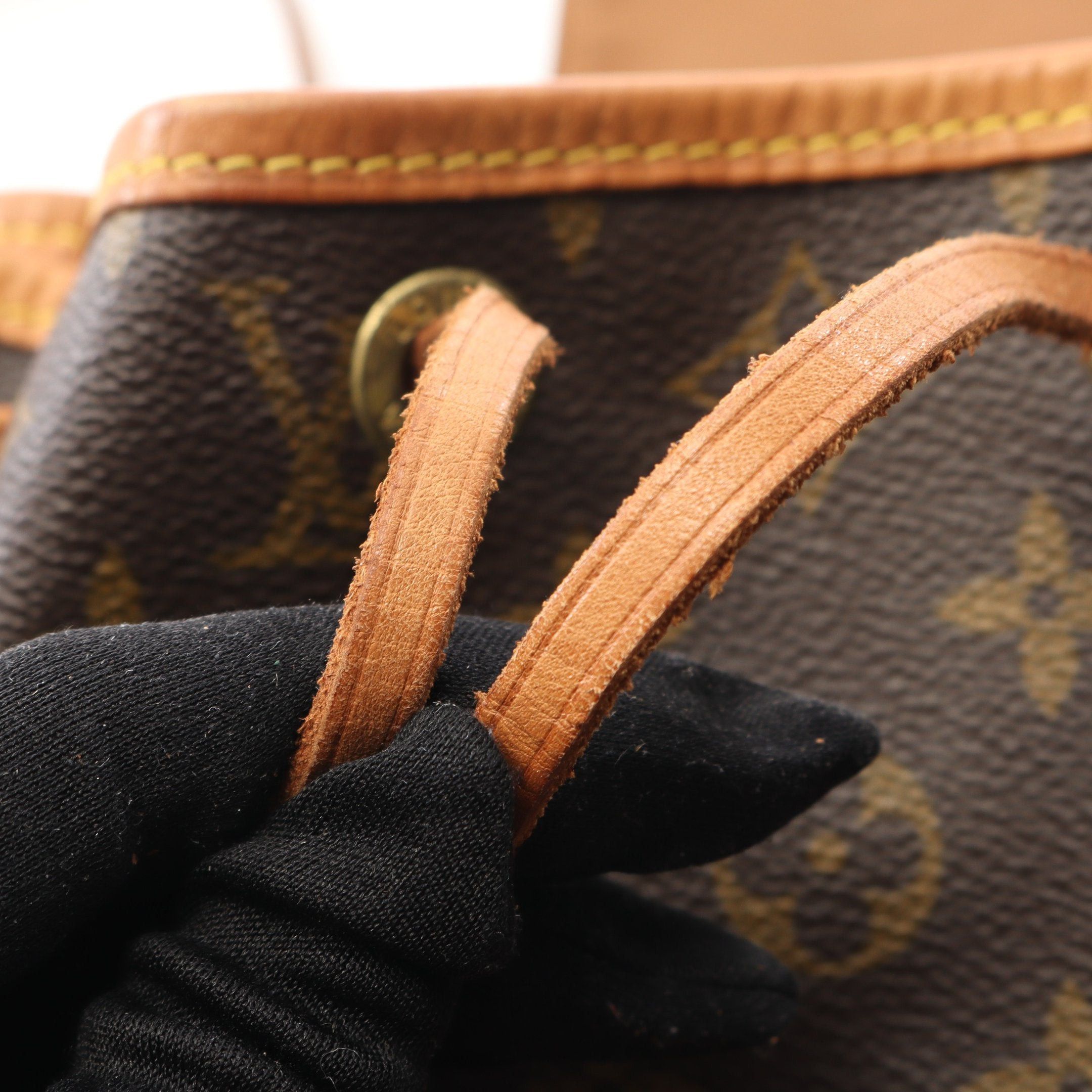 Louis Vuitton Louis Vuitton Montsouris Mm Monogram Backpack Rucksack Leather Brown Size ONE SIZE - 11 Thumbnail