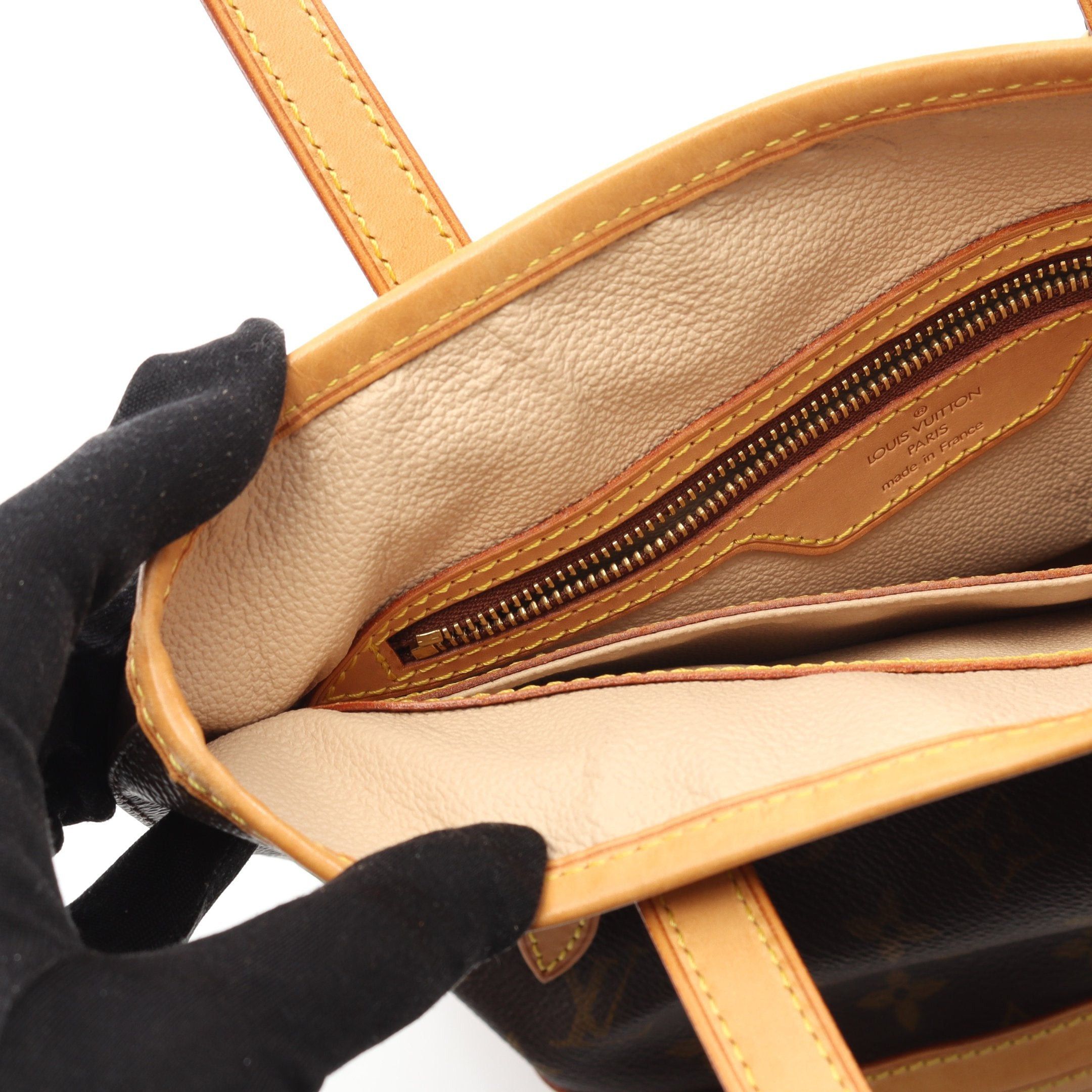 Louis Vuitton Louis Vuitton Bucket Pm Monogram Handbag Leather Brown Size ONE SIZE - 6 Thumbnail