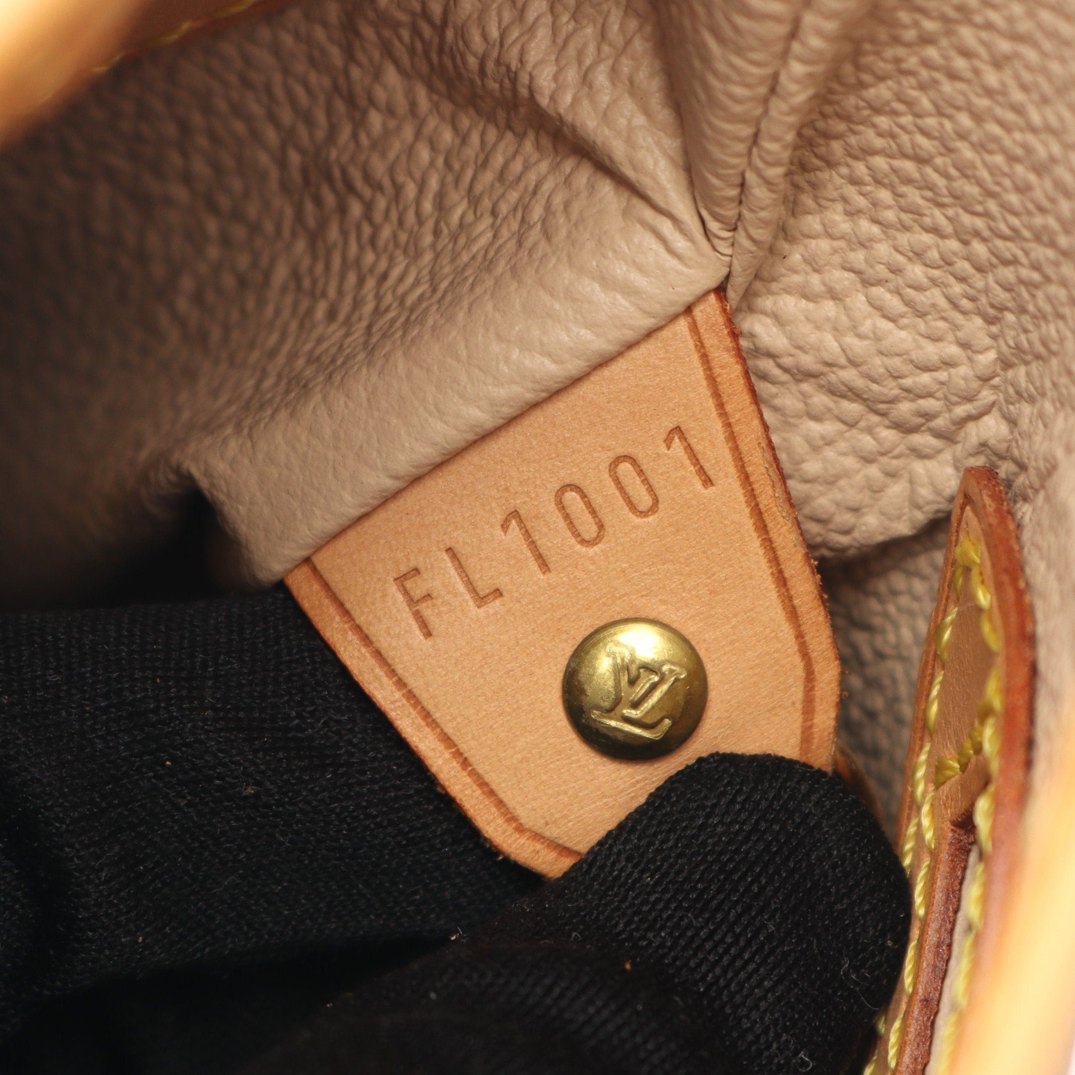 Louis Vuitton Louis Vuitton Bucket Pm Monogram Handbag Leather Brown Size ONE SIZE - 5 Thumbnail