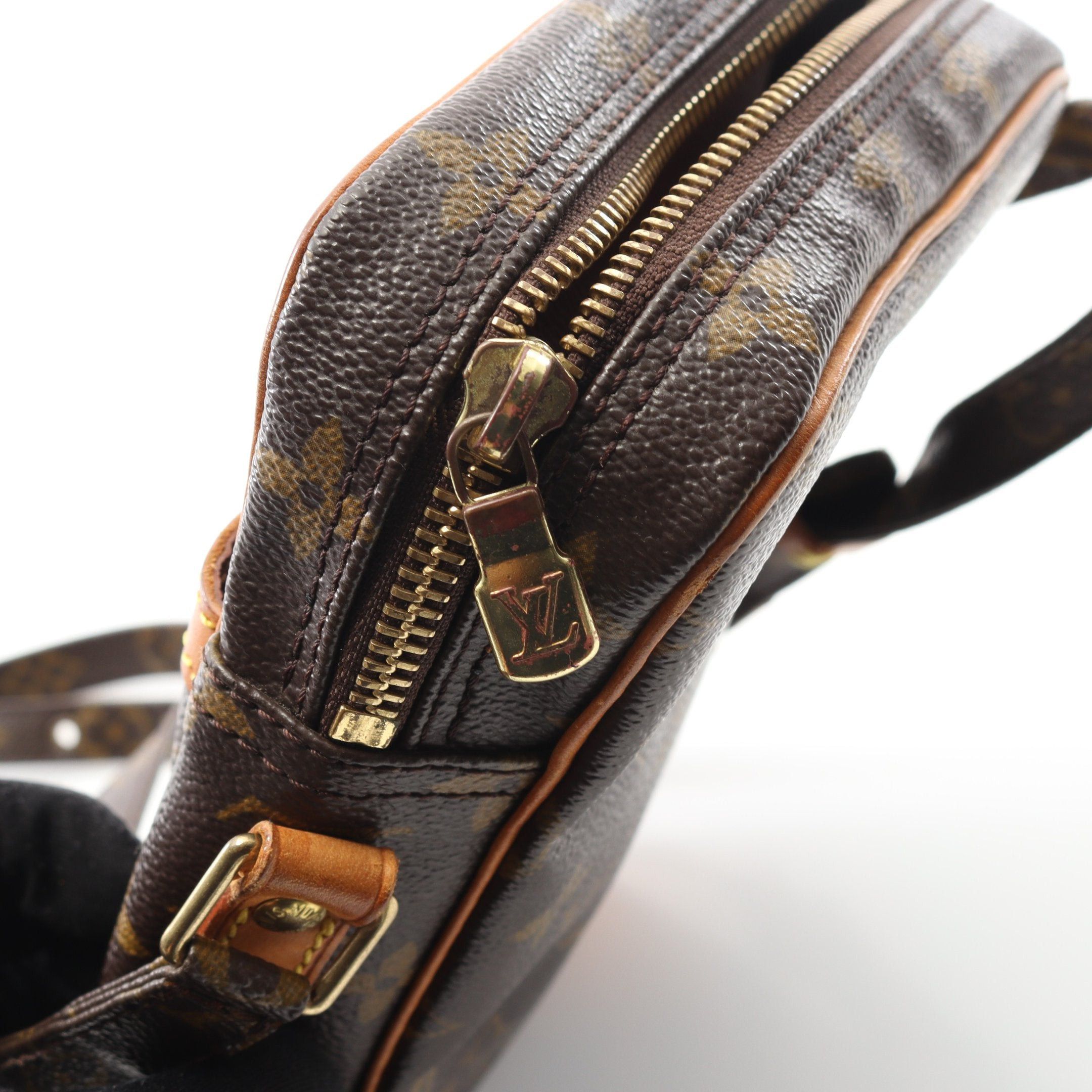 Louis Vuitton Louis Vuitton Danube Monogram Shoulder Bag Leather Brown Size ONE SIZE - 8 Thumbnail