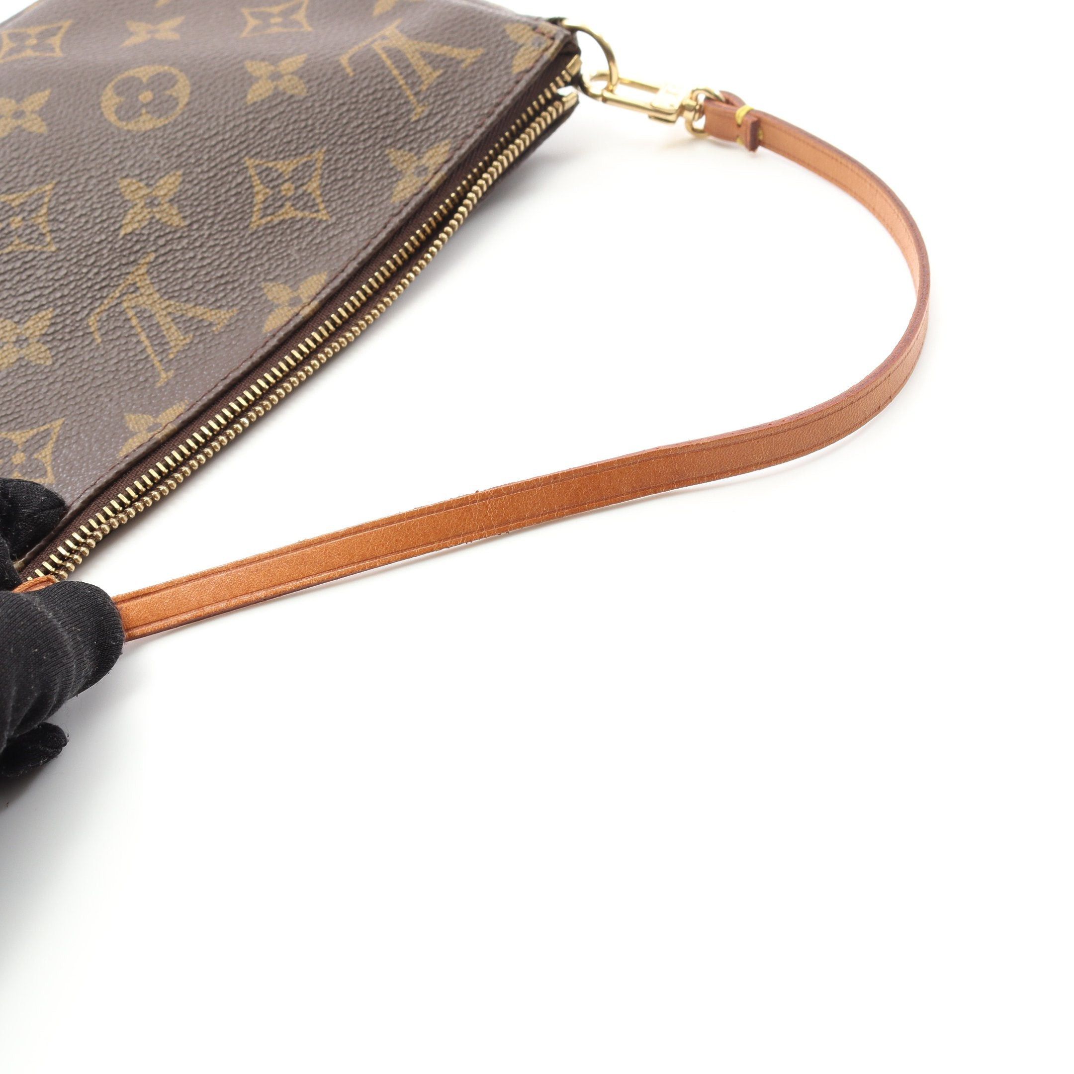 Louis Vuitton Louis Vuitton Pochette Accessoires Monogram Handbag Leather Brown Size ONE SIZE - 7 Thumbnail