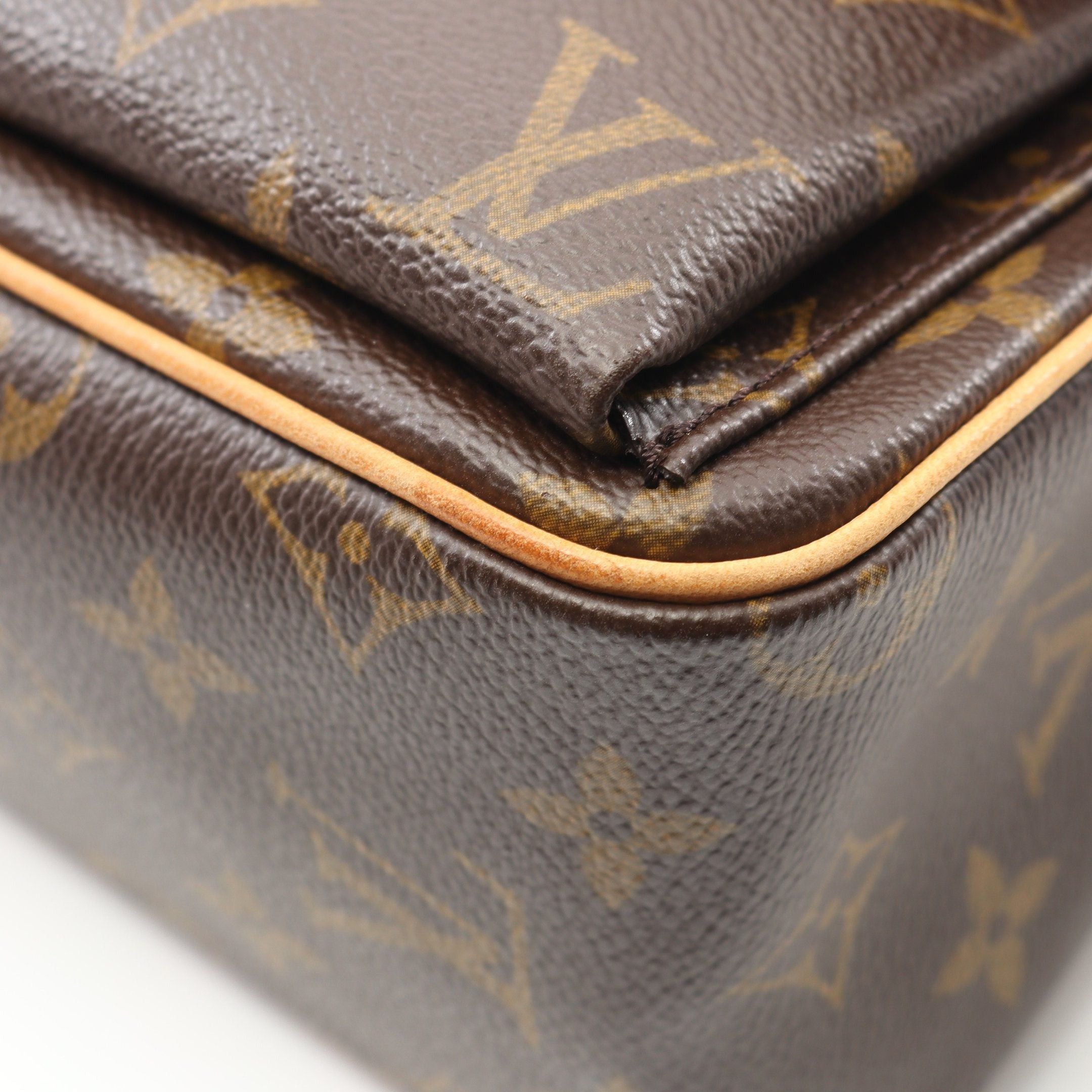 Louis Vuitton Louis Vuitton Vivacite Mm Monogram Shoulder Bag Leather Brown Size ONE SIZE - 8 Thumbnail
