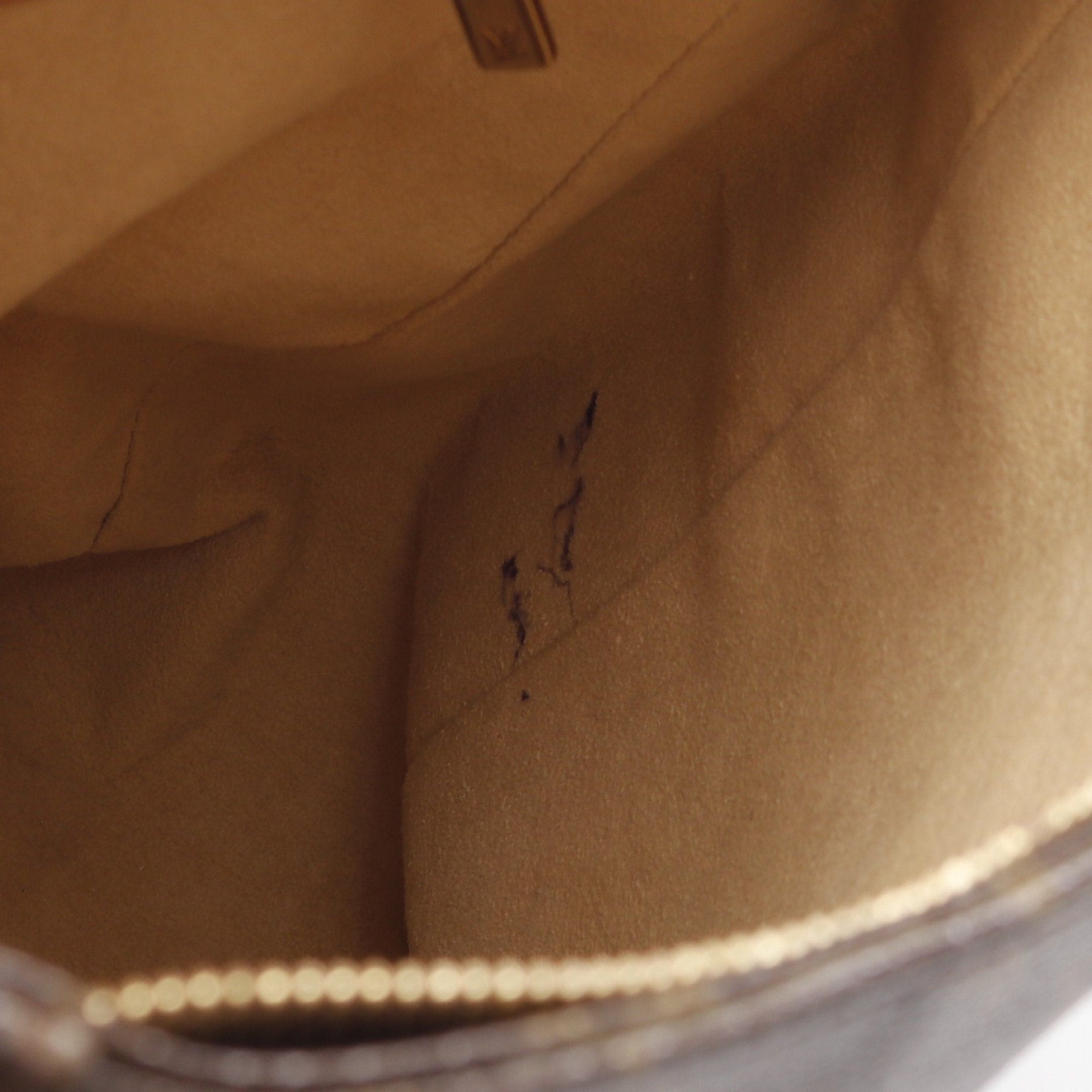 Louis Vuitton Louis Vuitton Looping Gm Monogram Shoulder Bag Leather Brown Size ONE SIZE - 9 Thumbnail