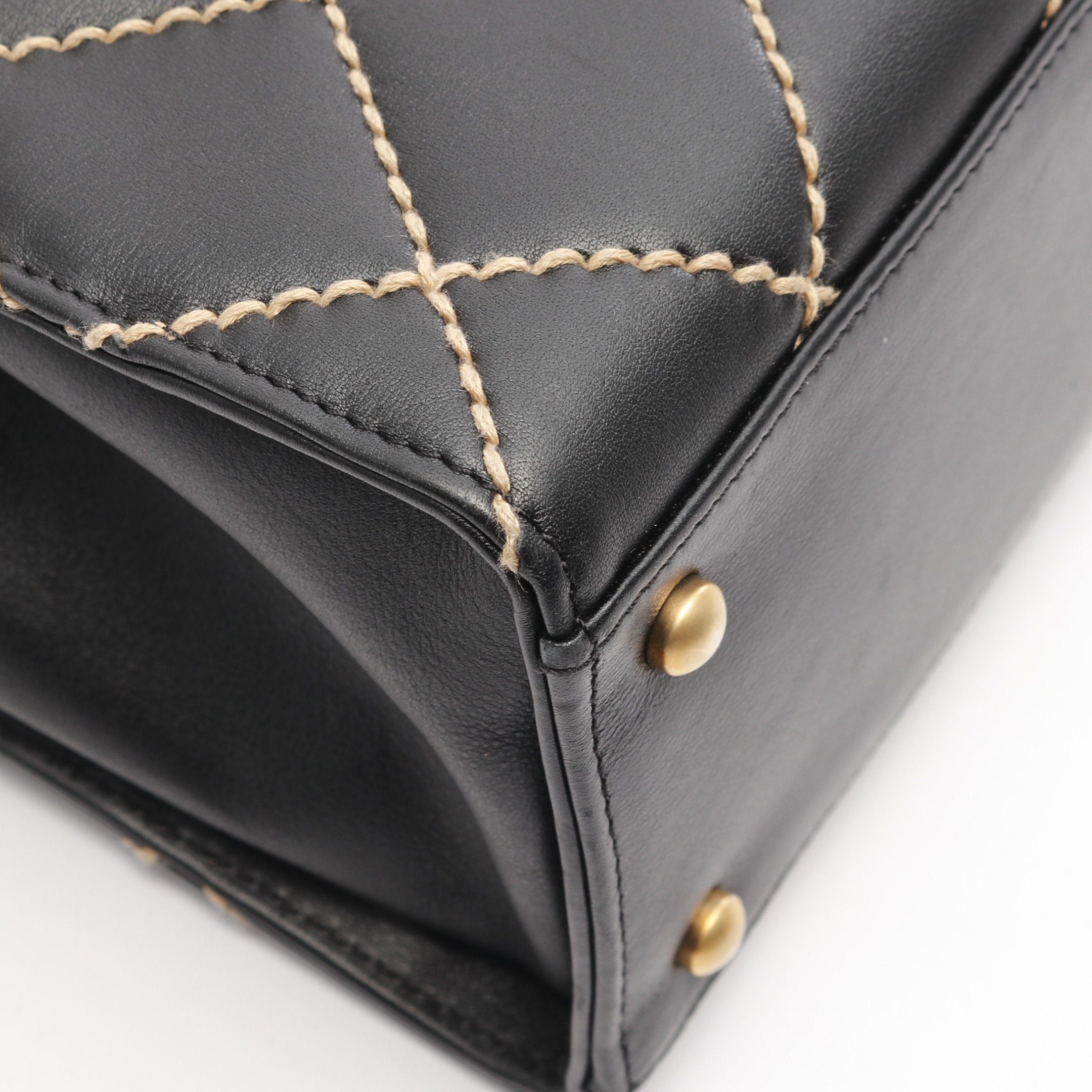 Chanel Chanel Wild Stitch Handbag Tote Bag Leather Black Gold Hardware Size ONE SIZE - 6 Thumbnail
