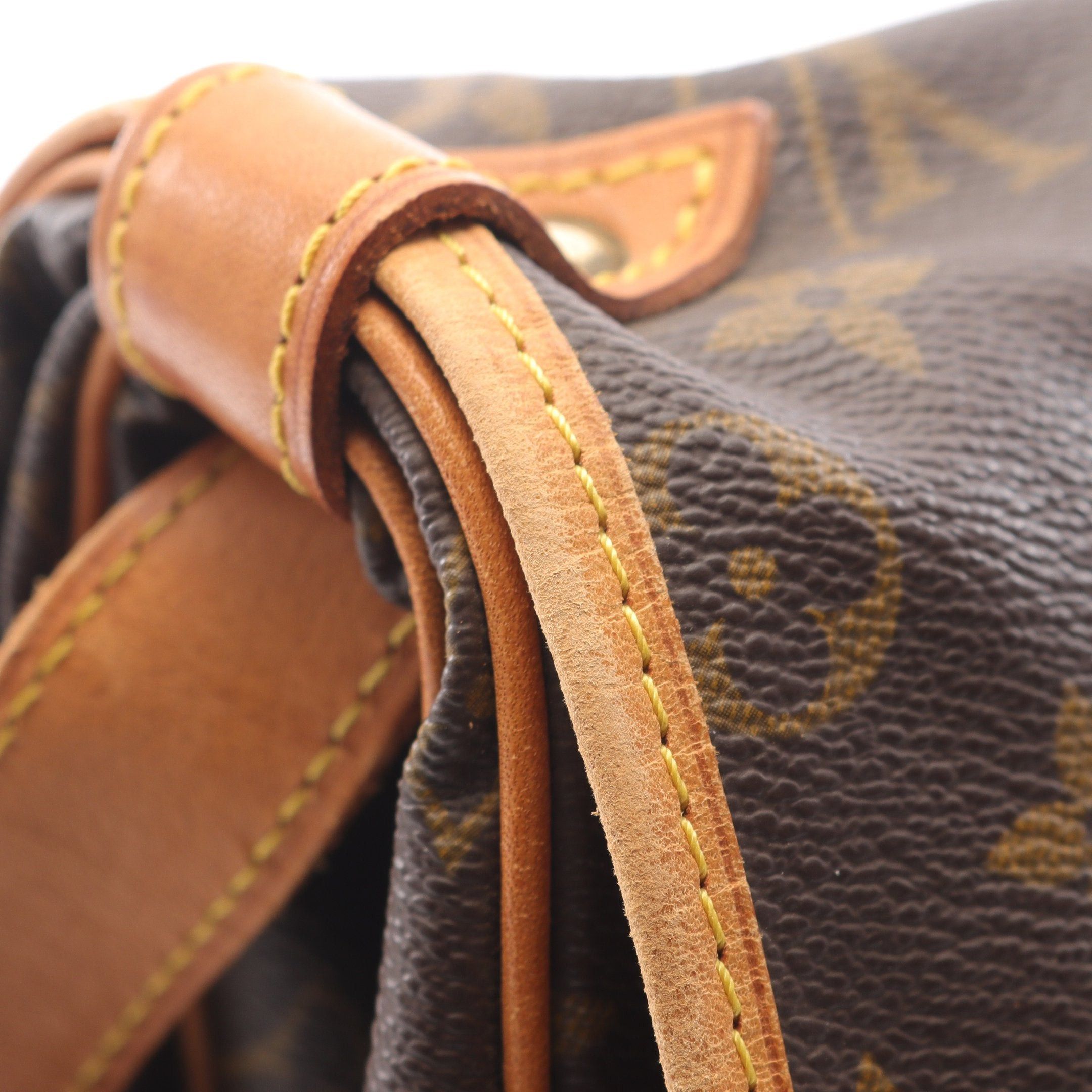 Louis Vuitton Louis Vuitton Saumur 35 Monogram Shoulder Bag Leather Brown Size ONE SIZE - 11 Thumbnail
