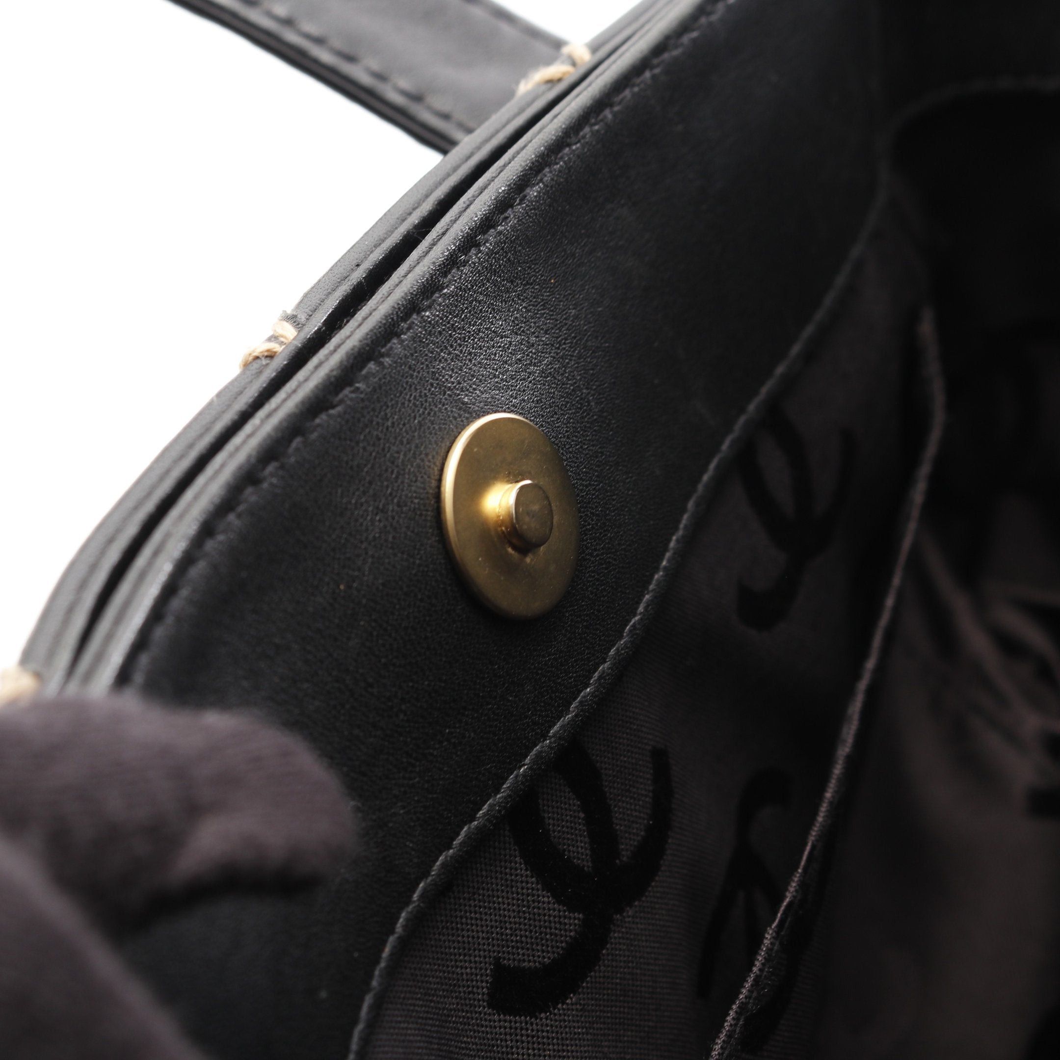 Chanel Chanel Wild Stitch Handbag Tote Bag Leather Black Gold Hardware Size ONE SIZE - 11 Thumbnail