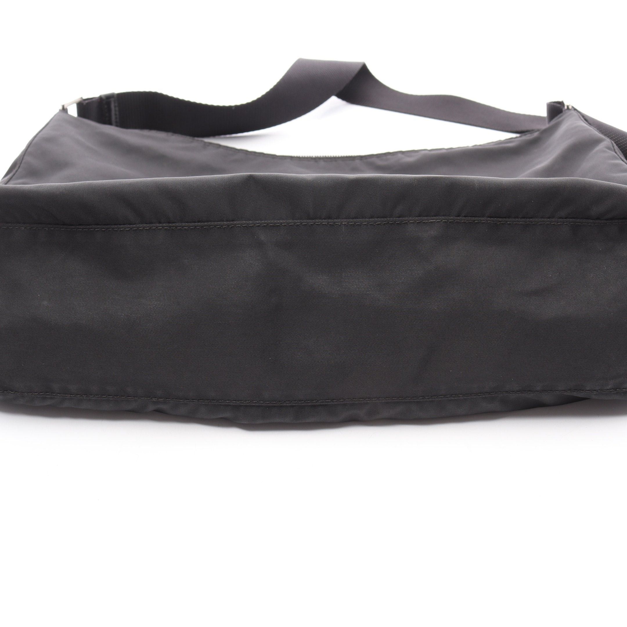 Prada Prada Re-Nylon Shoulder Bag Nylon Leather Black Prada Logo Plate Size ONE SIZE - 8 Thumbnail