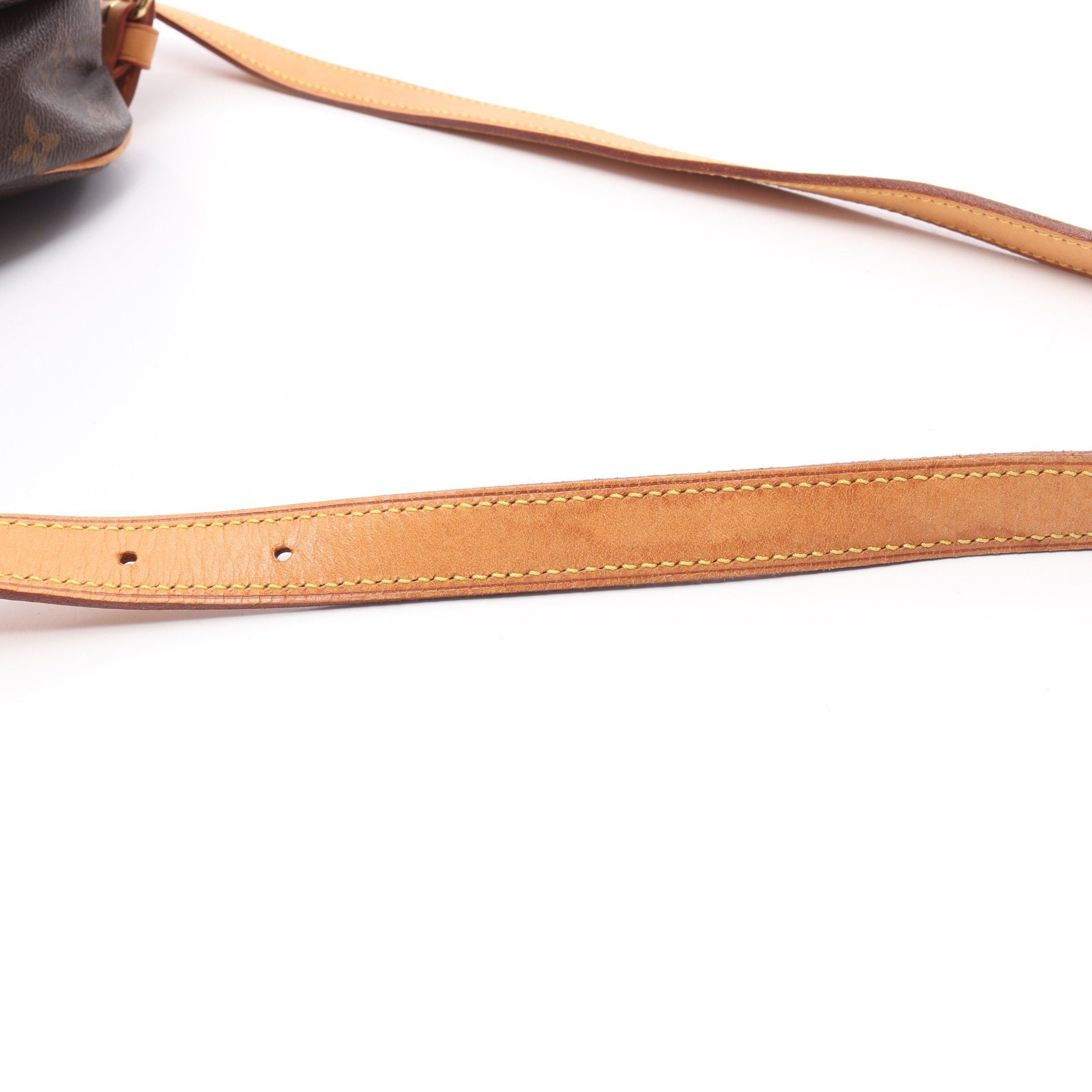 Louis Vuitton Louis Vuitton Saumur 30 Monogram Shoulder Bag Leather Brown Size ONE SIZE - 15 Thumbnail