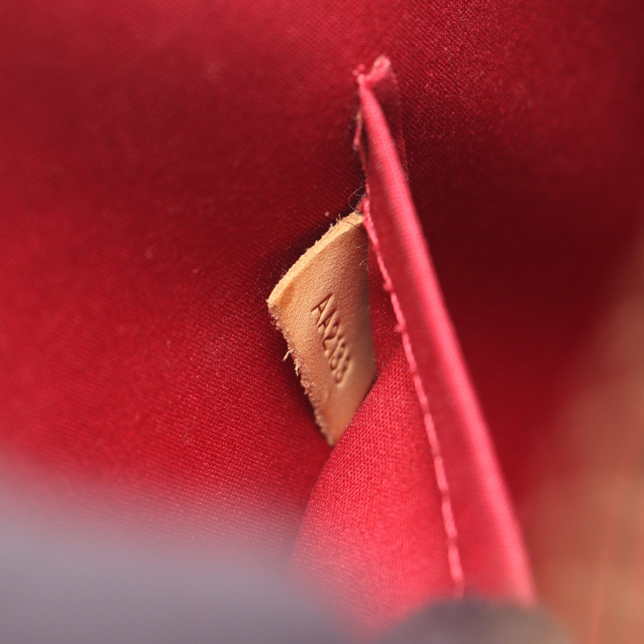 Louis Vuitton Louis Vuitton Alma Bb Monogram Vernis Cerise Handbag Leather Red Size ONE SIZE - 5 Thumbnail