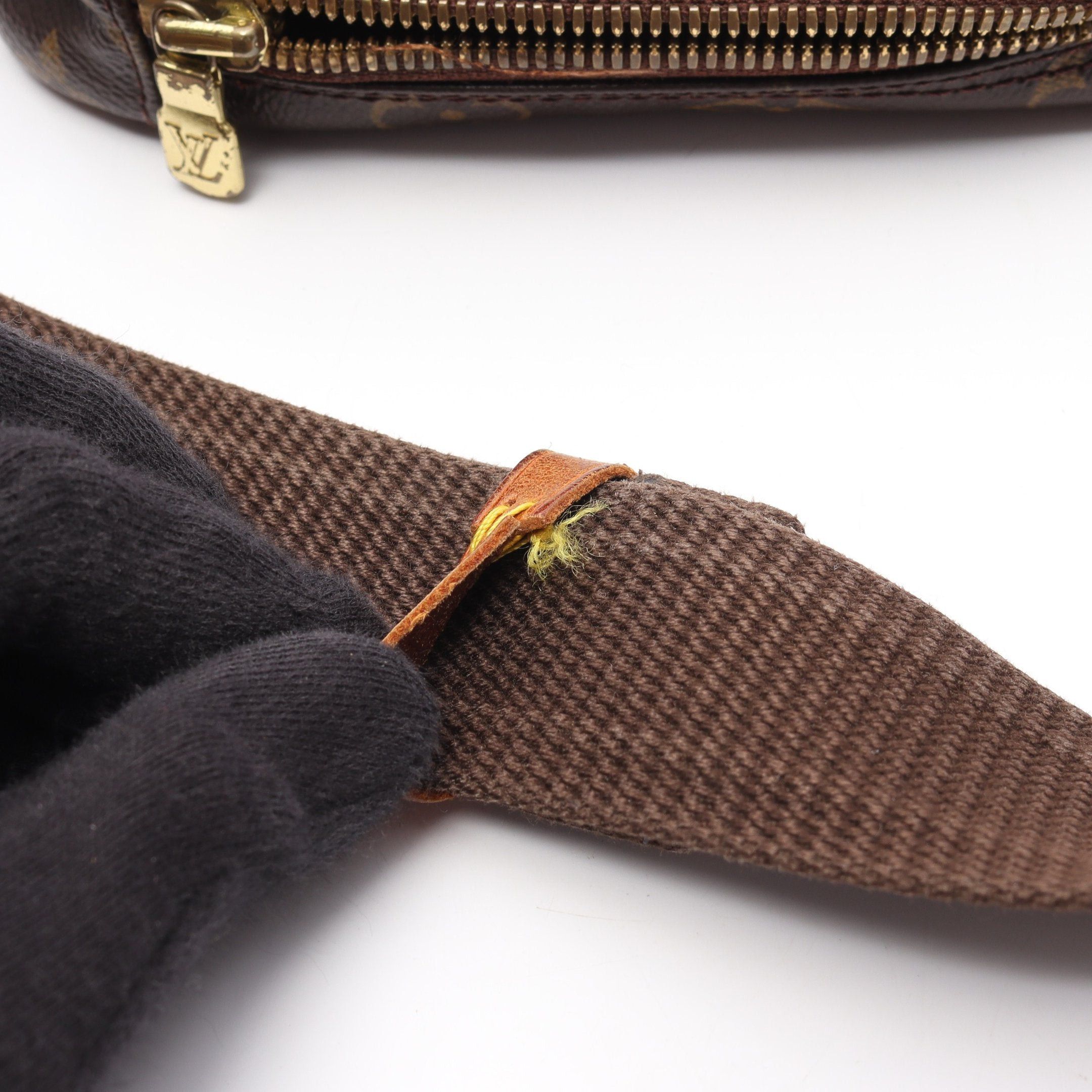 Louis Vuitton Louis Vuitton Pochette Ganju Monogram Body Bag Leather Brown Size ONE SIZE - 13 Thumbnail