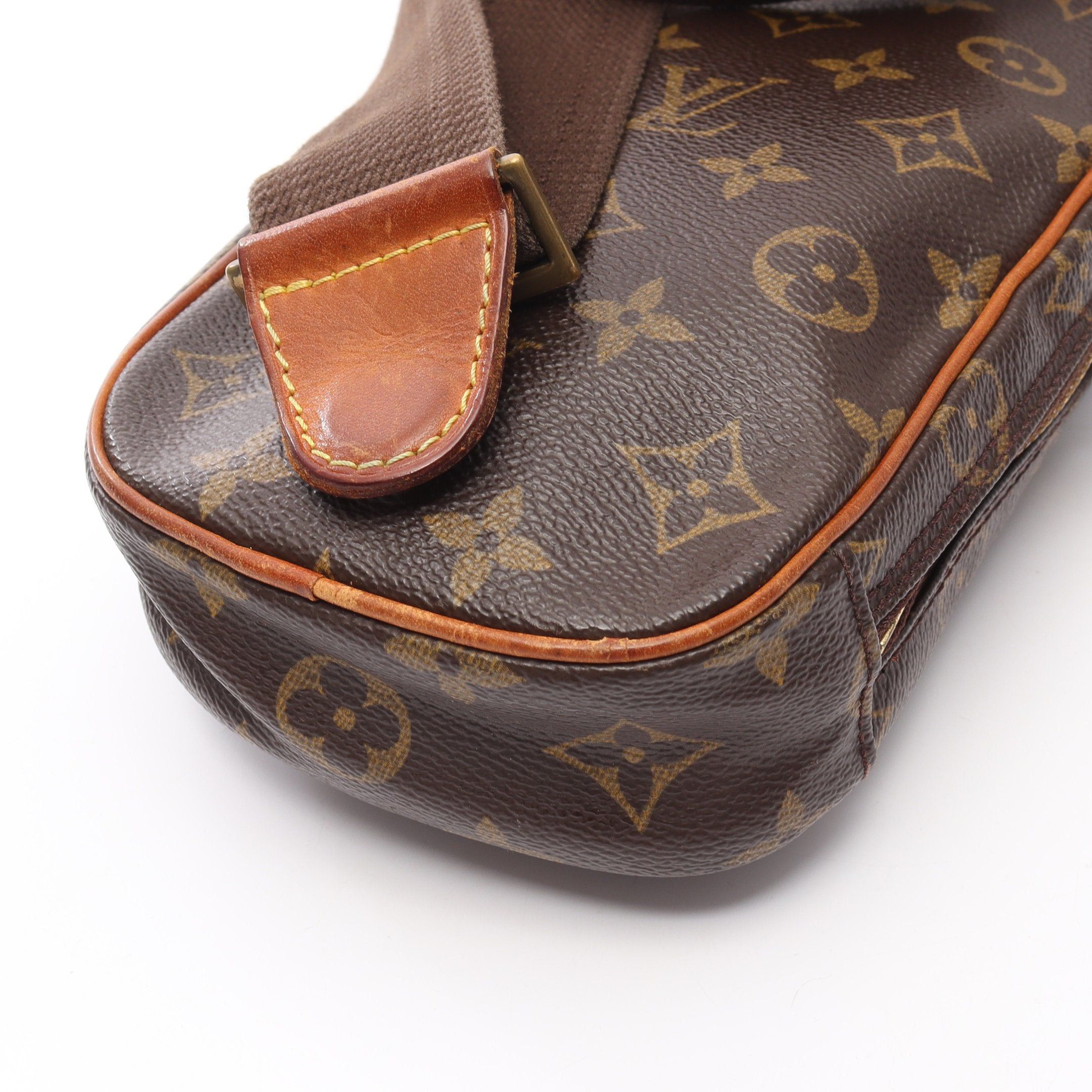 Louis Vuitton Louis Vuitton Pochette Ganju Monogram Body Bag Leather Brown Size ONE SIZE - 12 Thumbnail