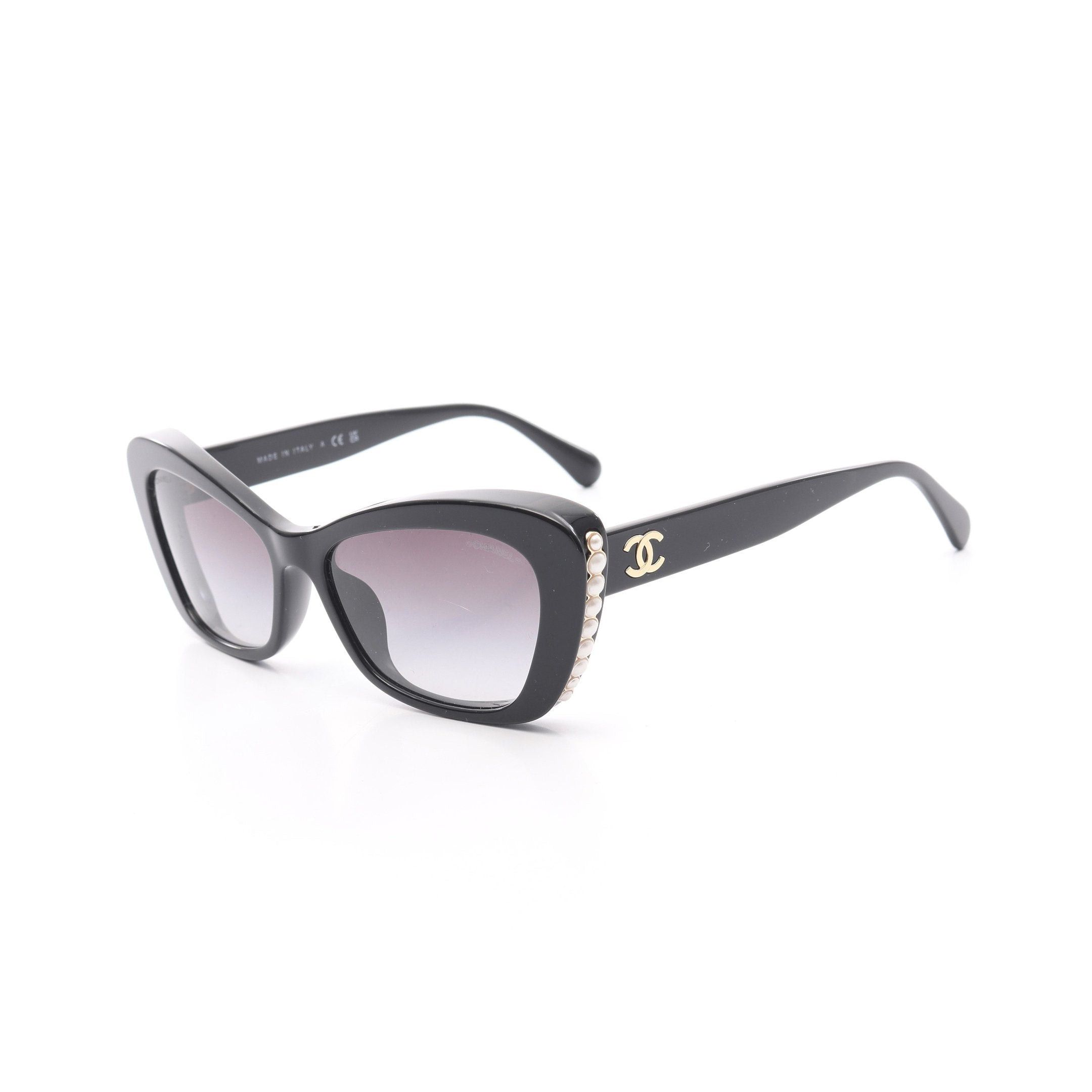 Chanel Chanel Coco Mark Sunglasses Fake Pearl Black Size ONE SIZE - 2 Thumbnail