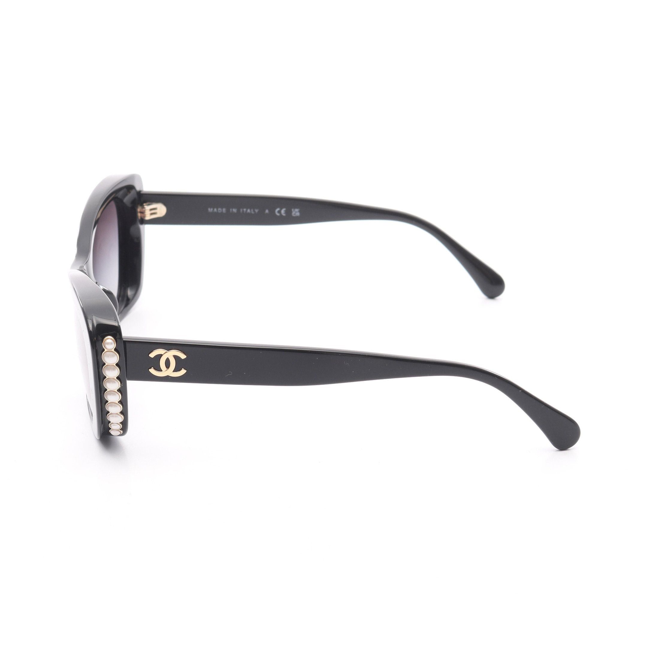 Chanel Chanel Coco Mark Sunglasses Fake Pearl Black Size ONE SIZE - 3 Thumbnail