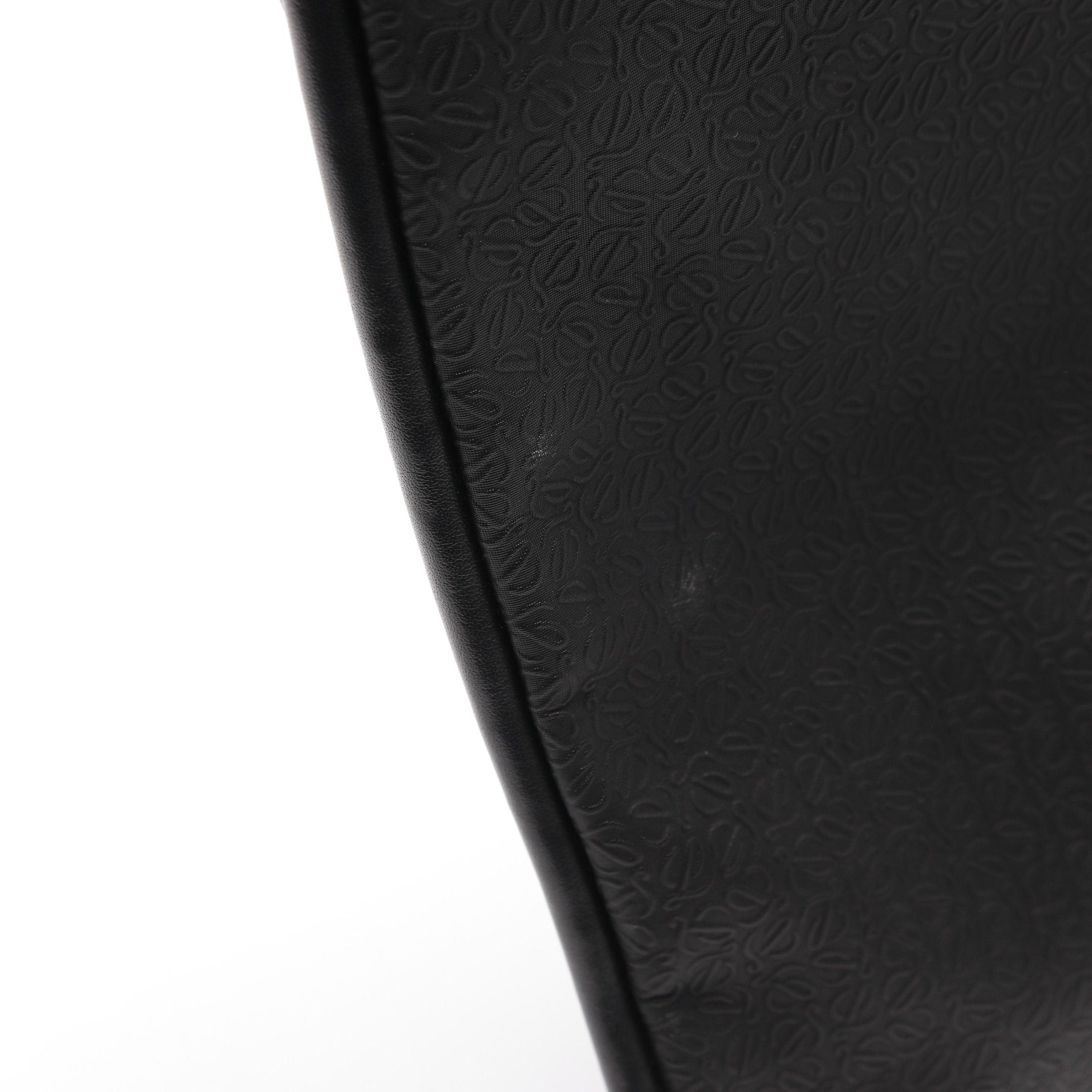 Loewe Loewe Repeat Anagram Shoulder Bag Leather Black Size ONE SIZE - 8 Thumbnail