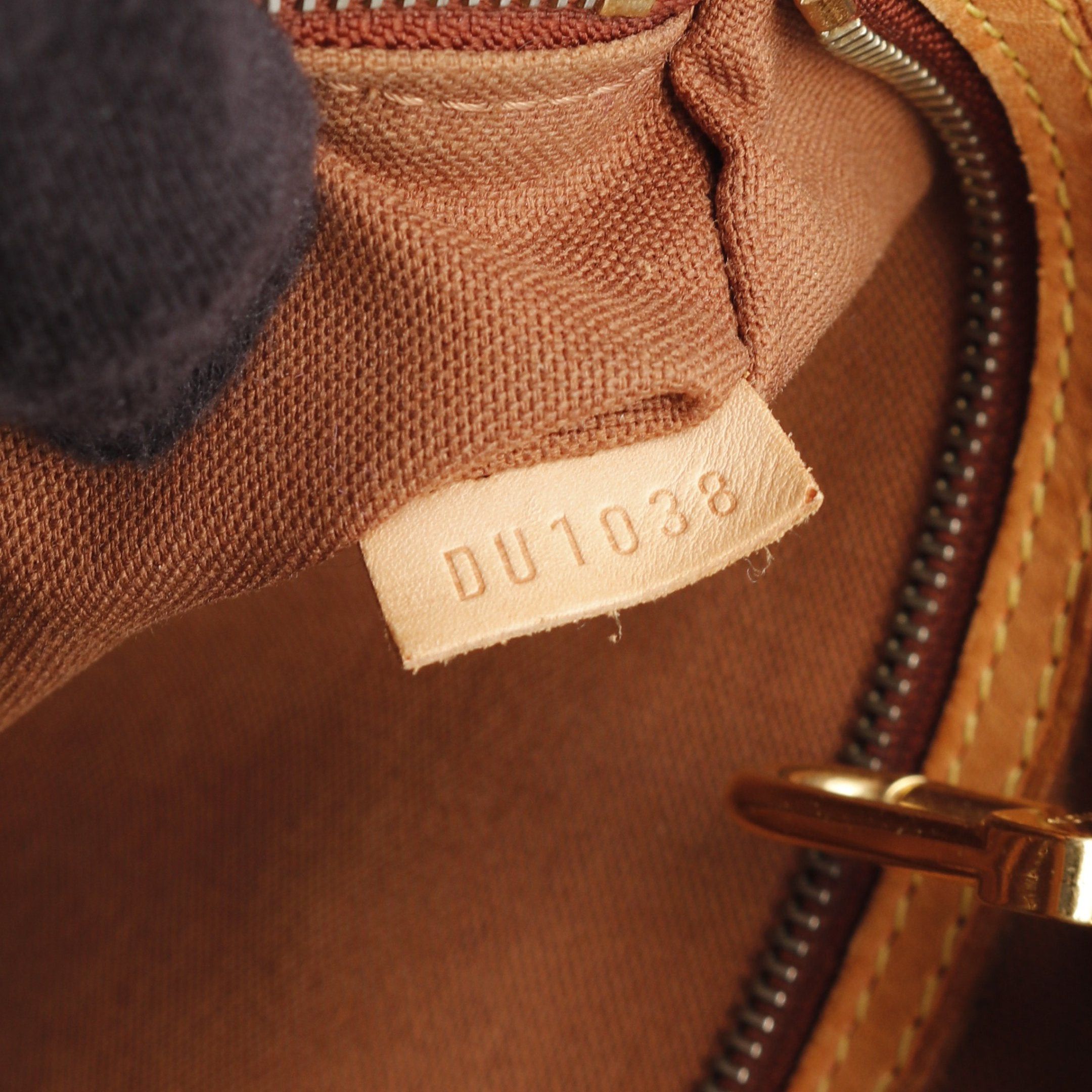 Louis Vuitton Louis Vuitton Batignolles Horizontal Monogram Shoulder Bag Leather Brown Size ONE SIZE - 5 Thumbnail