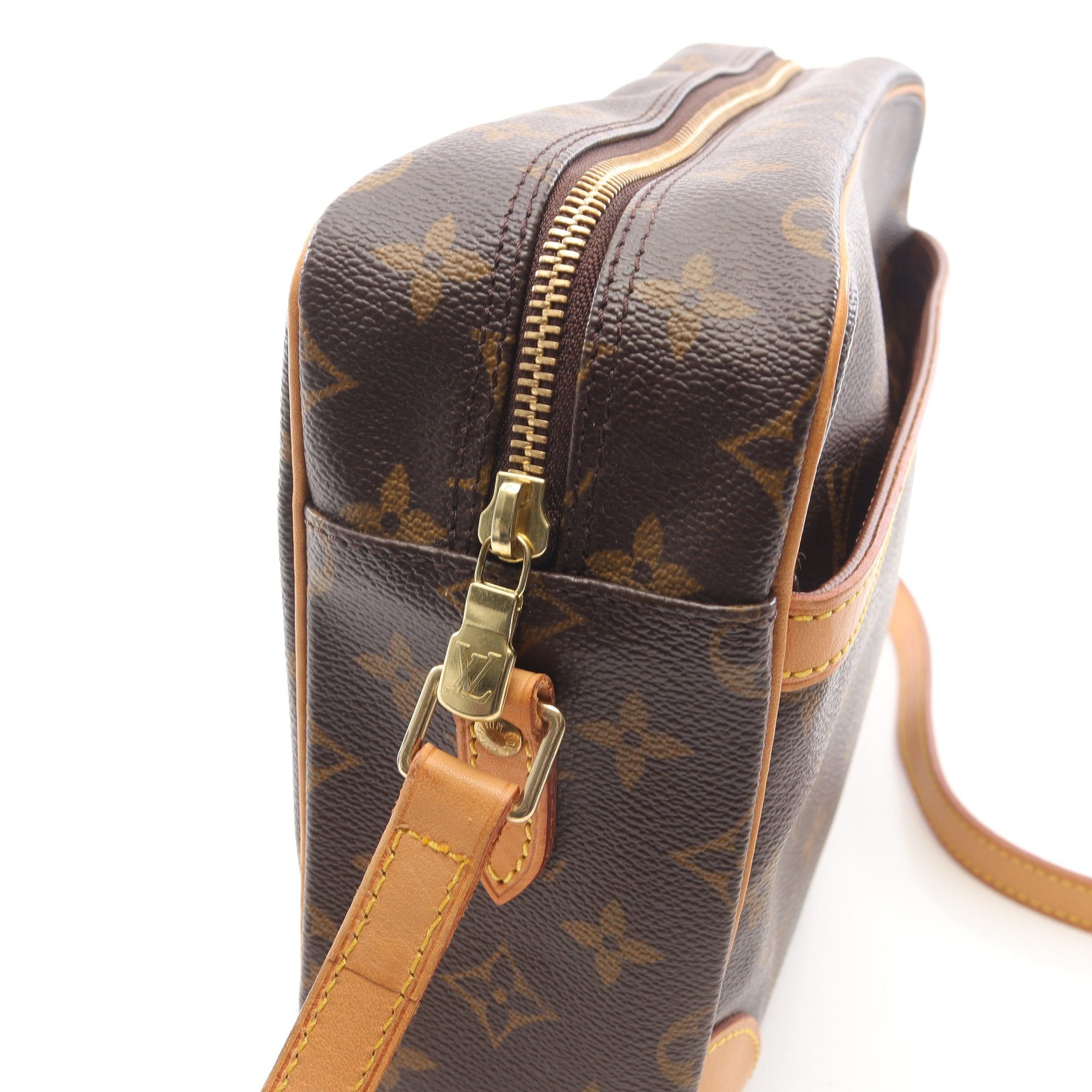 Louis Vuitton Louis Vuitton Trocadero 30 Monogram Shoulder Bag Leather Brown Size ONE SIZE - 7 Thumbnail