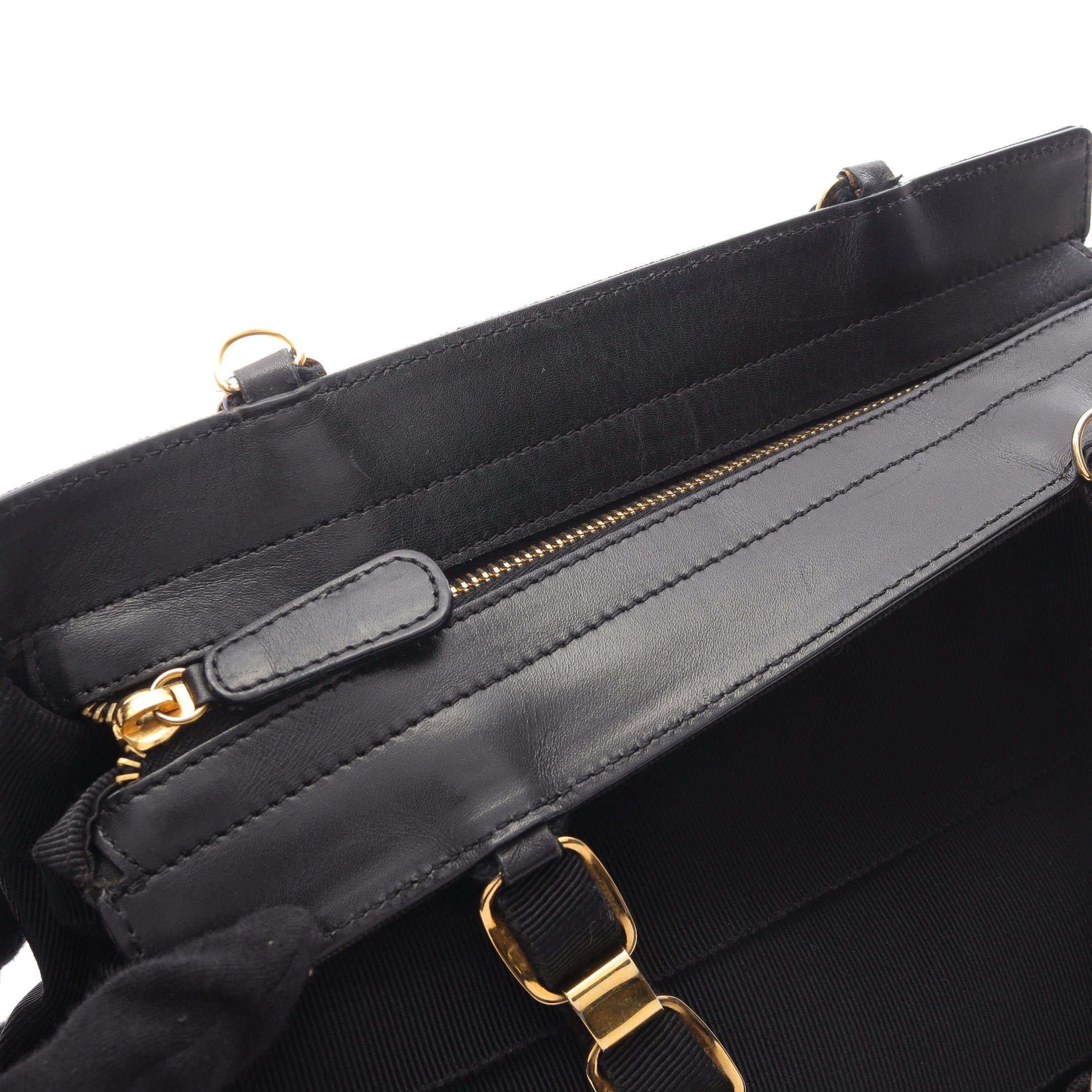 Salvatore Ferragamo Salvatore Ferragamo Vala Chain Handbag Nylon Leather Black Size ONE SIZE - 6 Thumbnail