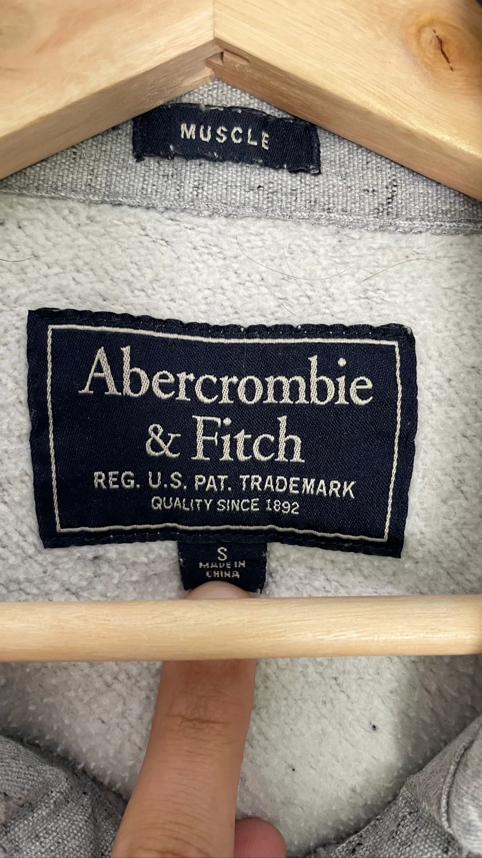 Abercrombie & Fitch Abercrombie & Fitch Hoodie Size US S / EU 44-46 / 1 - 2 Thumbnail