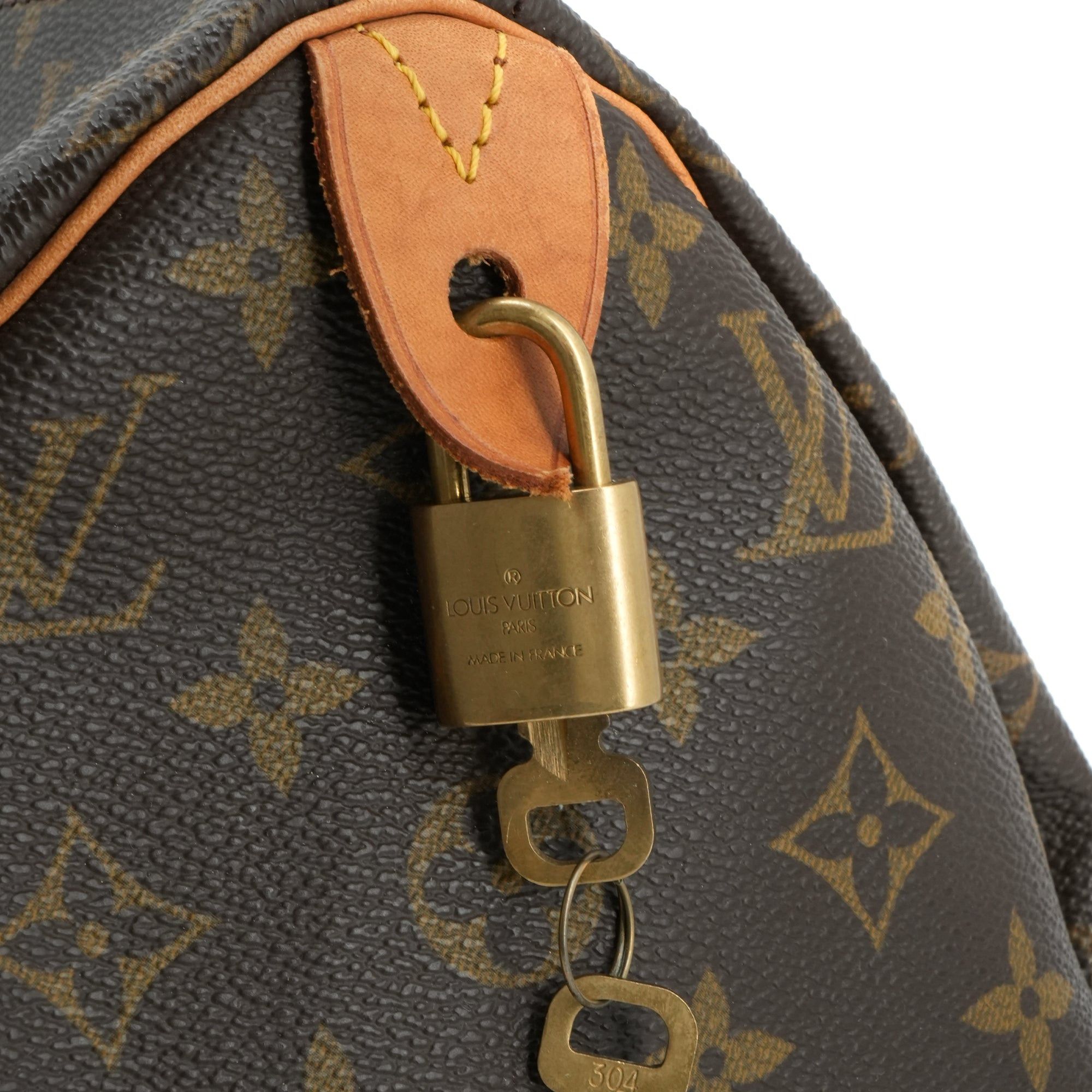 Louis Vuitton LOUIS VUITTON - Louis Vuitton Speedy 40 handbag in vintage monogrammed canvas Size ONE SIZE - 8 Thumbnail