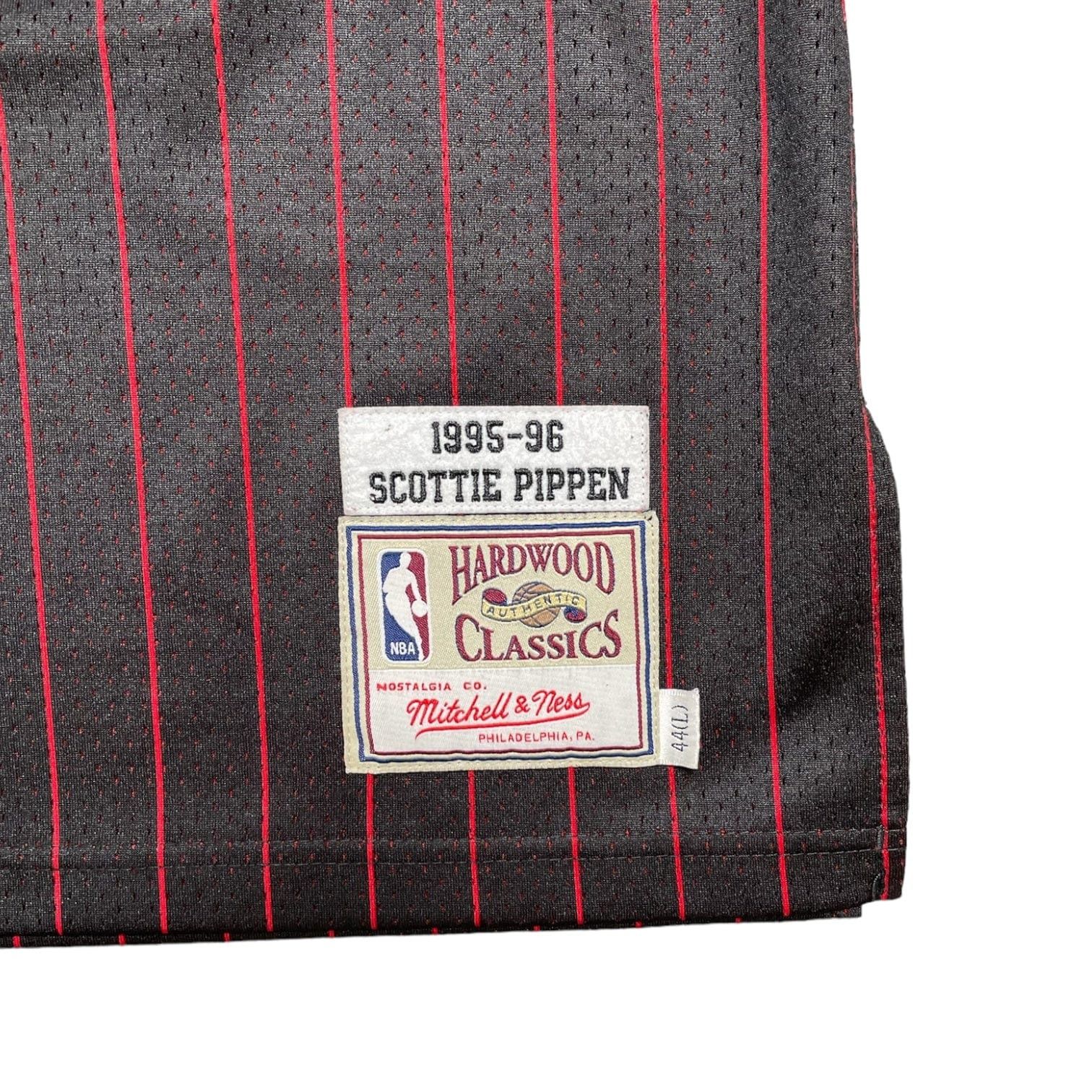 1995-96 Scottie Pippen Chicago Bulls Hardwood Classics Jers