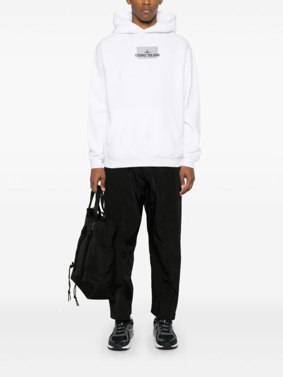 Stone Island STONE ISLAND Men Hoodies 6100660S0094 V0001 White Size US M / EU 48-50 / 2 - 3 Thumbnail