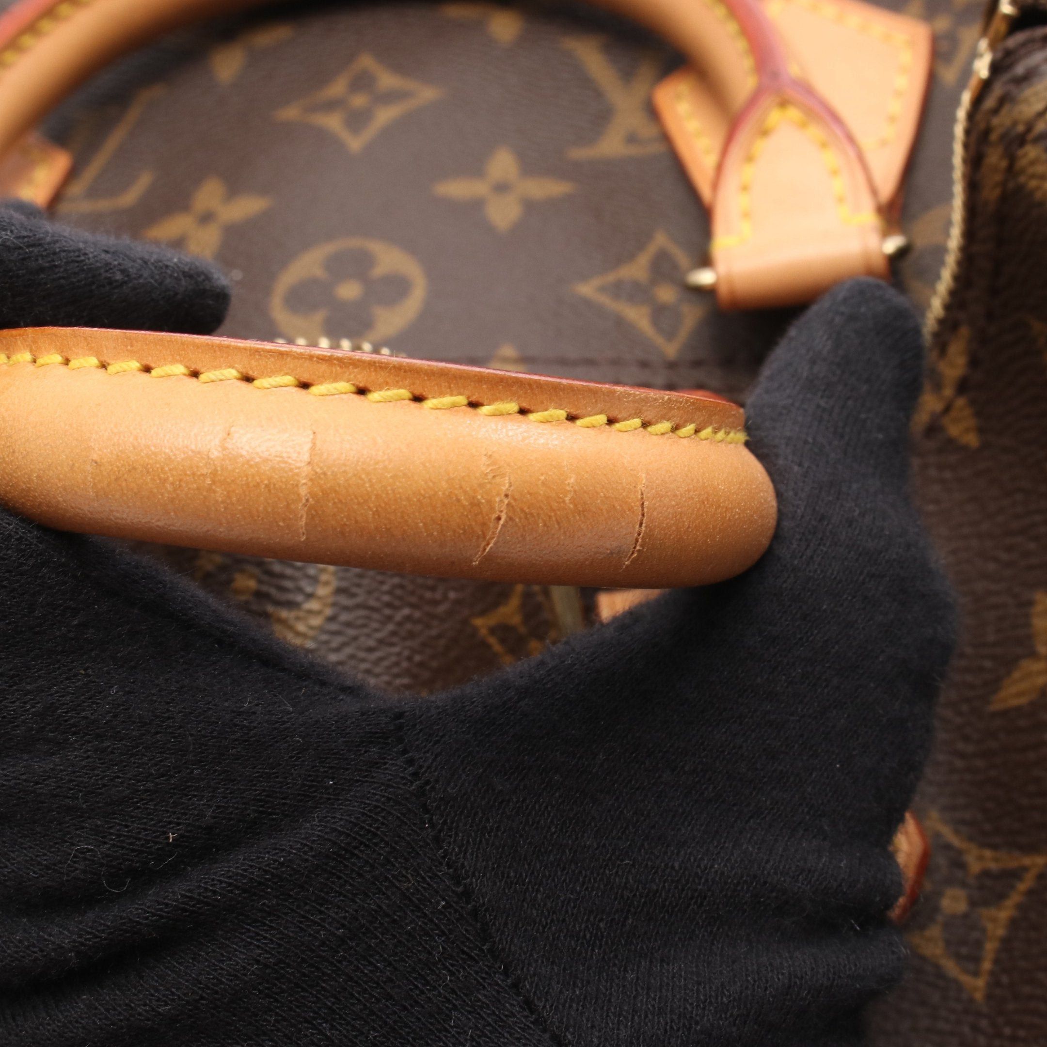 Louis Vuitton Louis Vuitton Speedy 30 Monogram Handbag Leather Brown Size ONE SIZE - 8 Thumbnail