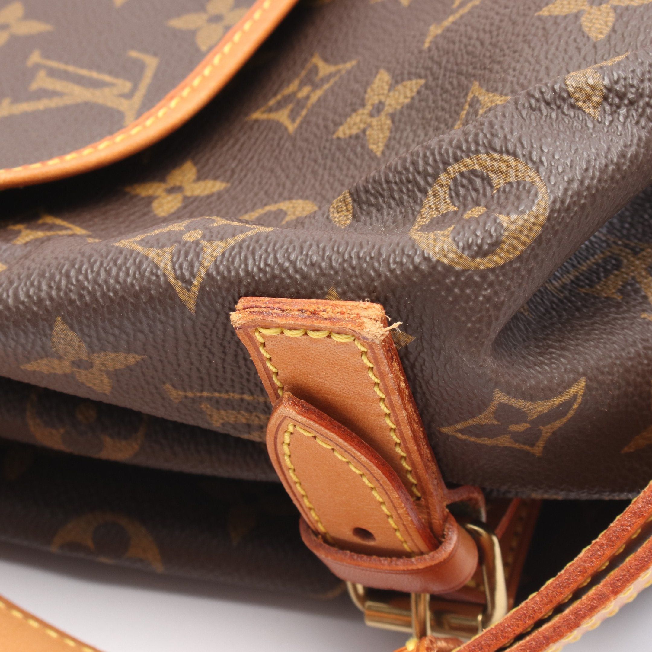 Louis Vuitton Louis Vuitton Saumur 35 Monogram Shoulder Bag Leather Brown Size ONE SIZE - 9 Thumbnail