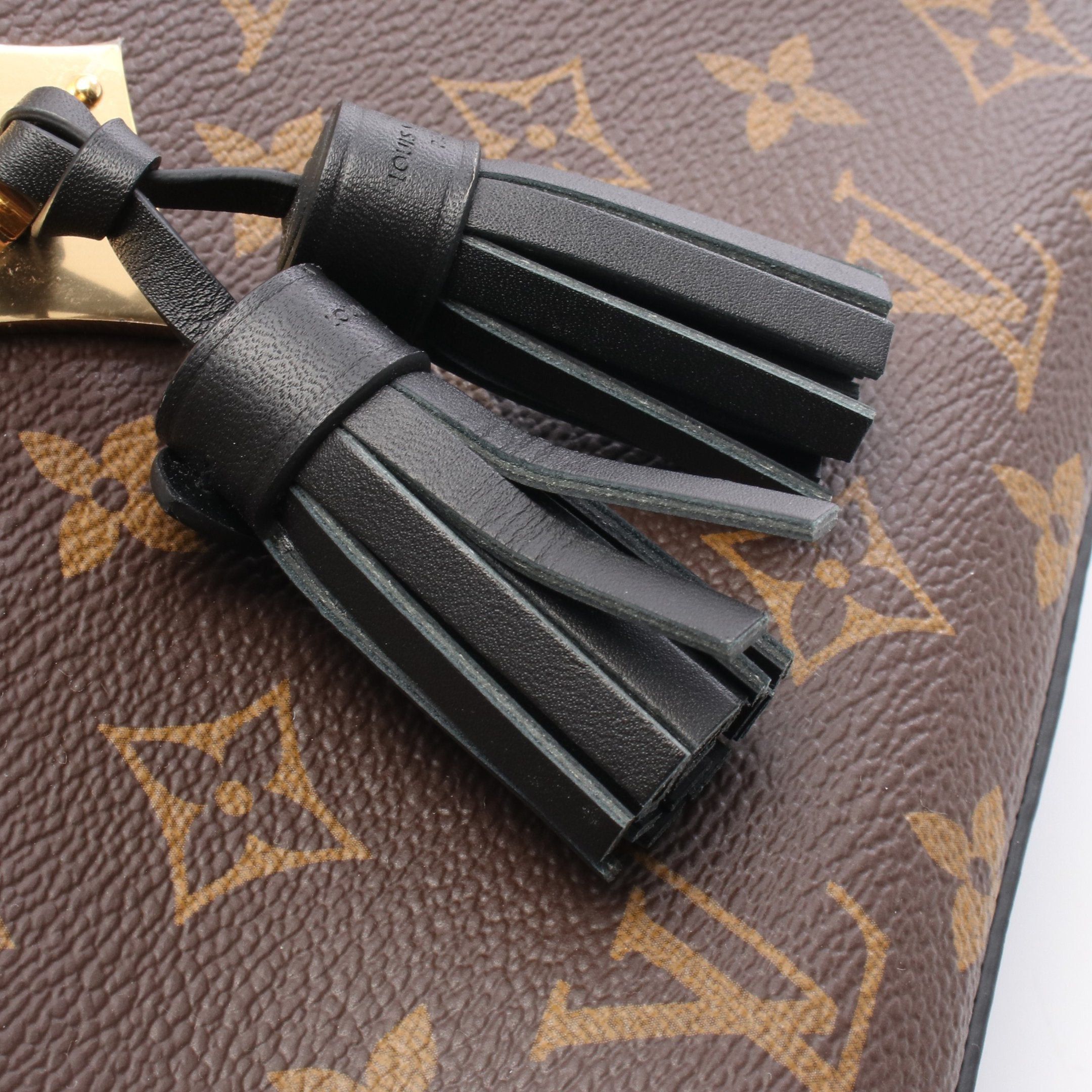 Louis Vuitton Louis Vuitton Saintonge Monogram Noir Shoulder Bag Leather Brown Black Size ONE SIZE - 9 Thumbnail